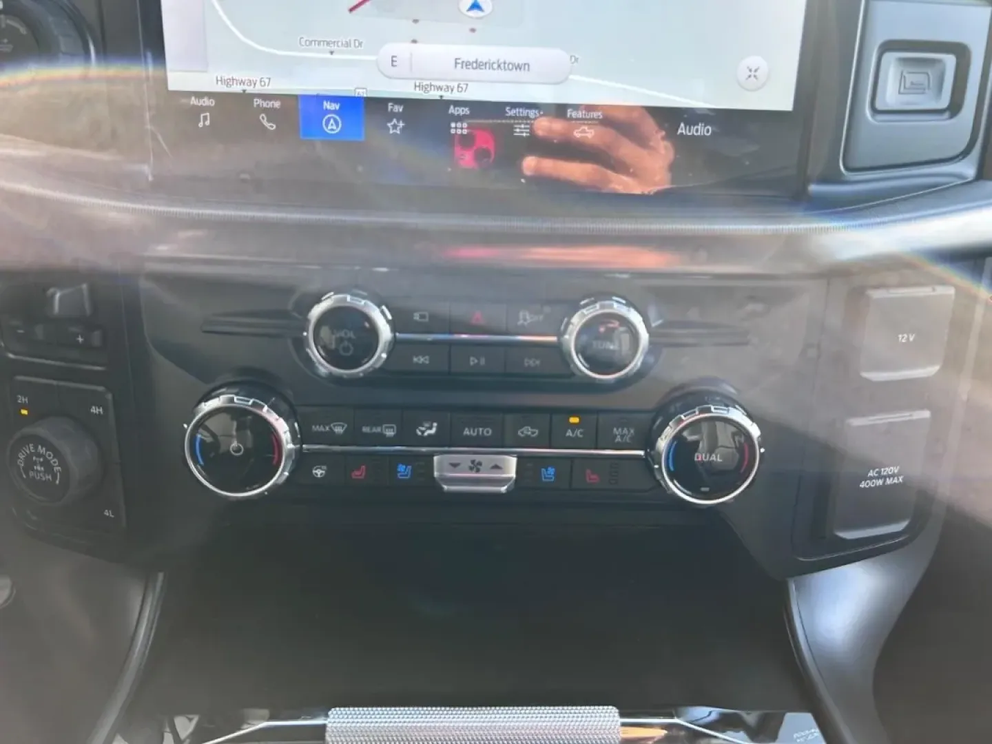 2025 /Black Leather Ford F-150 Lariat (1FTFW5L5XSF) with an 5.0L V8 engine, located at 141 Commercial Dr, Fredericktown, MO, 63645, (573) 783-6432, 37.570087, -90.320648 - ### Conquer the Open Road with the 2025 Ford F-150 LARIAT at Pettus Ford Fredericktown!<br /> <br /> Are you ready to elevate your driving experience? Whether you're tackling a worksite, embarking on a weekend adventure, or simply navigating the daily grind, the 2025 Ford F-150 LARIAT is designed fo - Photo#14