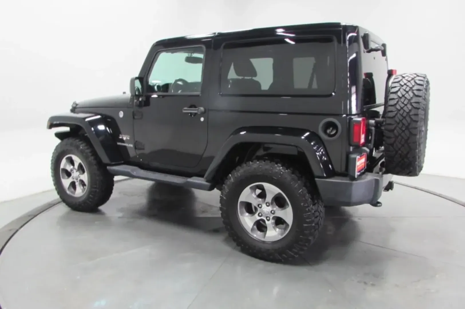 2017 /Black Cloth Jeep Wrangler Sahara (1C4AJWBG4HL) with an Other engine, located at 12830 Highway 21, De Soto, MO, 63020, (636) 337-7777, 38.153099, -90.573624 - **Explore the Great Outdoors with the 2017 Jeep Wrangler from Pettus CDJR DeSoto!**<br /> <br /> Are you ready to embark on thrilling weekend adventures or tackle your daily commute with style? The 2017 Jeep Wrangler is your perfect companion for both. Designed for those who crave excitement and fun - Photo#4