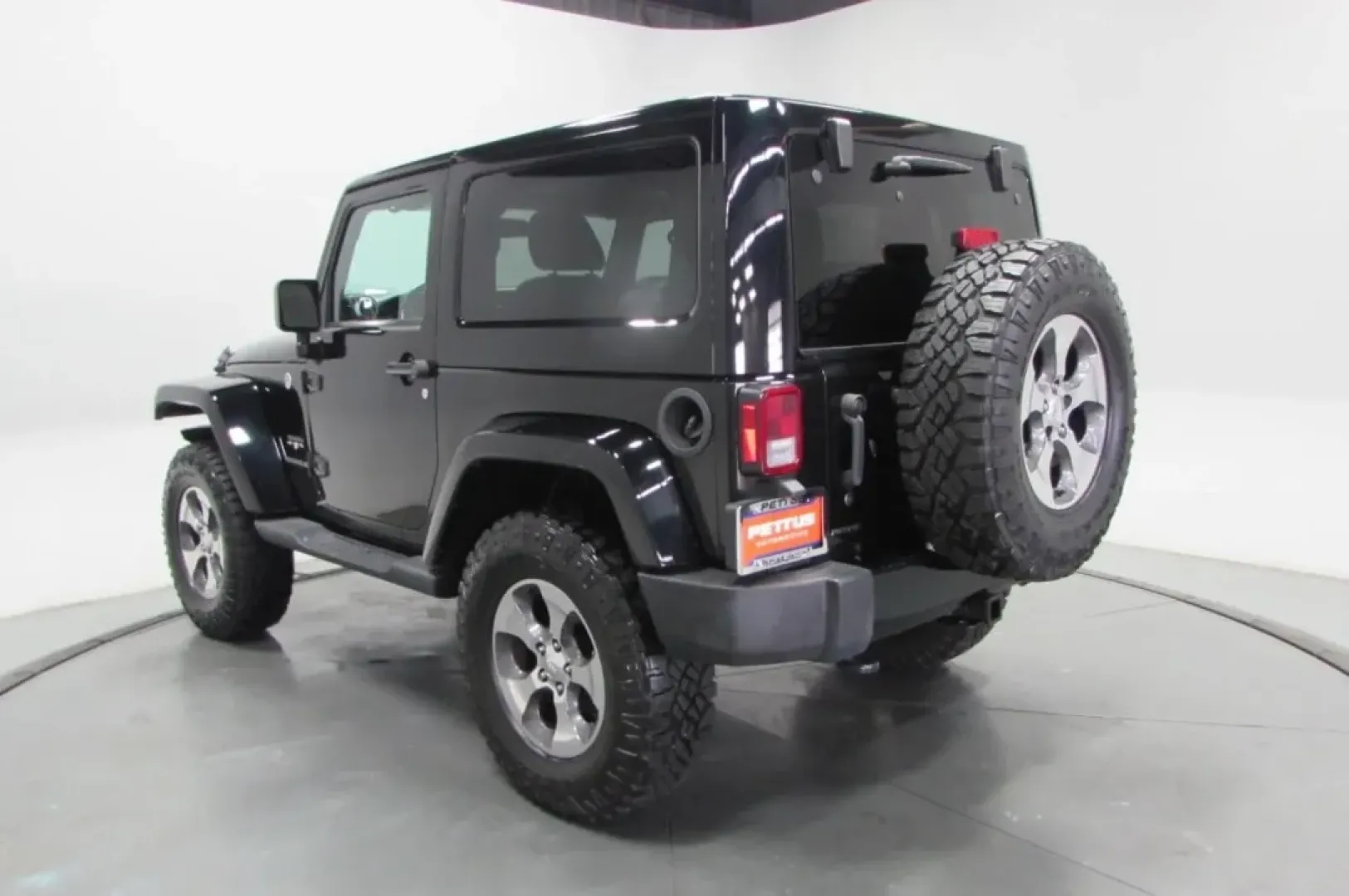 2017 /Black Cloth Jeep Wrangler Sahara (1C4AJWBG4HL) with an Other engine, located at 12830 Highway 21, De Soto, MO, 63020, (636) 337-7777, 38.153099, -90.573624 - **Explore the Great Outdoors with the 2017 Jeep Wrangler from Pettus CDJR DeSoto!**<br /> <br /> Are you ready to embark on thrilling weekend adventures or tackle your daily commute with style? The 2017 Jeep Wrangler is your perfect companion for both. Designed for those who crave excitement and fun - Photo#5