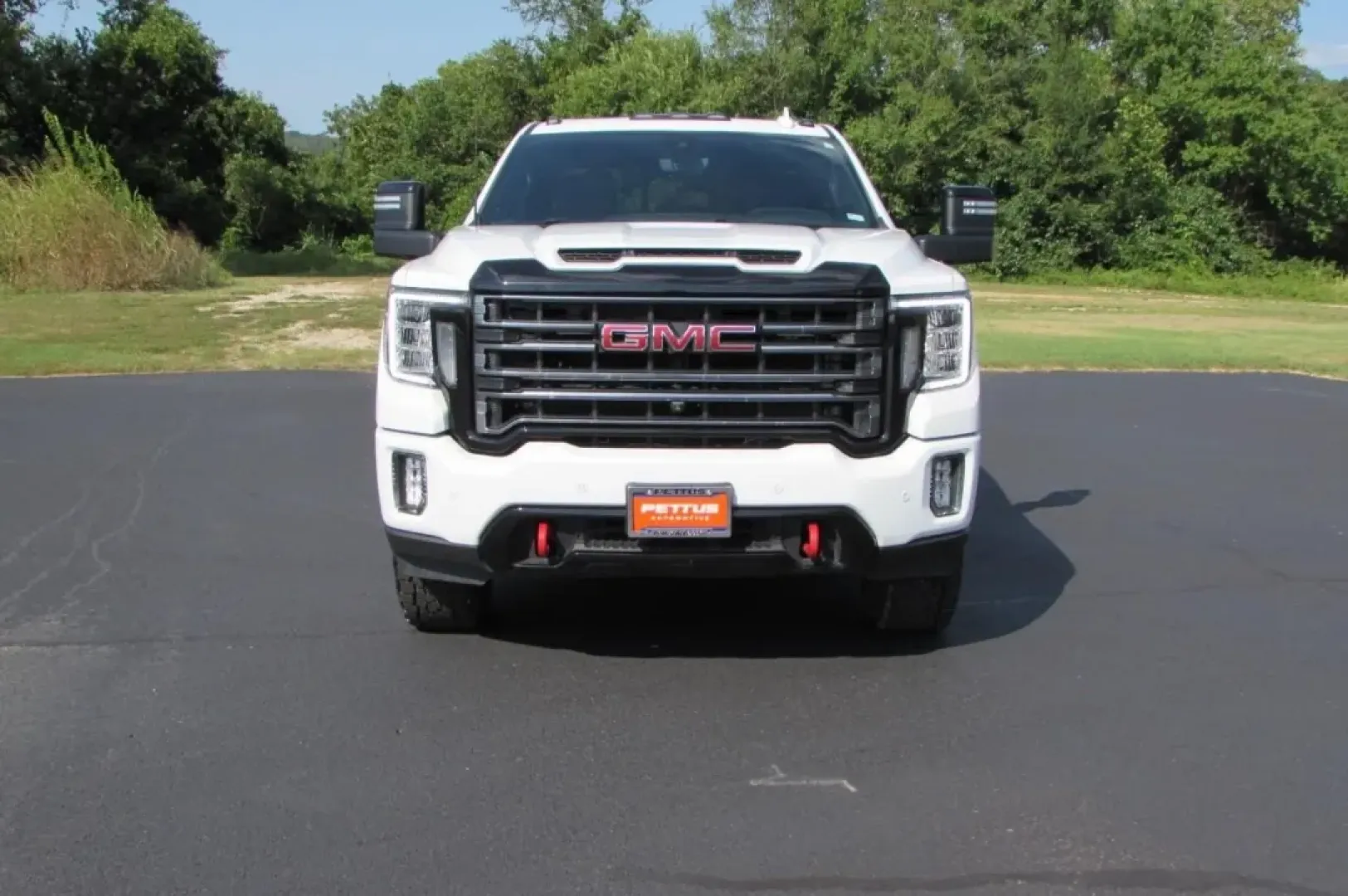 2022 /Jet Black With Kalahari Accents GMC Sierra 2500HD AT4 (1GT49PEY8NF) with an Other engine, located at 12830 Highway 21, De Soto, MO, 63020, (636) 337-7777, 38.153099, -90.573624 - Are you ready to elevate your adventures and tackle any terrain with the power and reliability of a truck? Look no further than this exceptional 2022 GMC Sierra 2500HD, now available at Pettus CDJR DeSoto. Whether you're hauling heavy loads for your business or taking the family on a weekend getaway - Photo#1