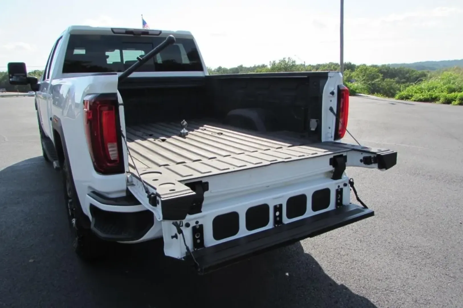2022 /Jet Black With Kalahari Accents GMC Sierra 2500HD AT4 (1GT49PEY8NF) with an Other engine, located at 12830 Highway 21, De Soto, MO, 63020, (636) 337-7777, 38.153099, -90.573624 - Are you ready to elevate your adventures and tackle any terrain with the power and reliability of a truck? Look no further than this exceptional 2022 GMC Sierra 2500HD, now available at Pettus CDJR DeSoto. Whether you're hauling heavy loads for your business or taking the family on a weekend getaway - Photo#13