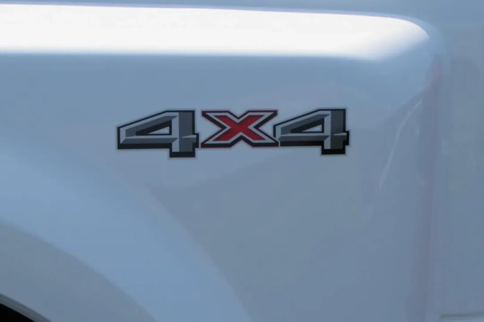 2025 /Black Onyx Leather Ford F-450SD Platinum DRW (1FT8W4DM8SE) with an 6.7L engine, Automatic transmission, located at 12836 Highway 21, De Soto, MO, 63020, (636) 337-7777, 38.151867, -90.575615 - **Unleash Your Adventures with the 2025 Ford Super Duty F-450 DRW at Pettus Ford De Soto!**<br /> <br /> Are you ready to elevate your outdoor lifestyle or tackle those demanding work tasks with ease? The 2025 Ford Super Duty F-450 DRW is your perfect companion for weekend adventures or heavy-duty h - Photo#11