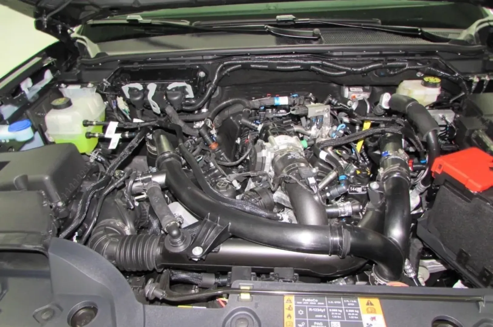 2025 /Ebony Cloth Ford Ranger XLT (1FTER4HP3SL) with an 2.7L V6 engine, Automatic transmission, located at 12836 Highway 21, De Soto, MO, 63020, (636) 337-7777, 38.151867, -90.575615 - Are you ready to elevate your adventures with a rugged companion? Explore the great outdoors or tackle your daily commute with confidence in the 2025 Ford Ranger XLT, an exceptional truck designed for both work and play! This pre-owned marvel, now available at Pettus Ford De Soto, is located conveni - Photo#8