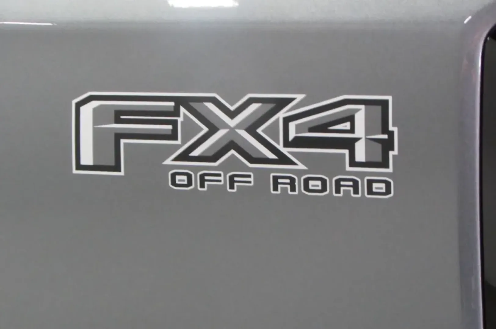 2025 /Ebony Cloth Ford Ranger XLT (1FTER4HP3SL) with an 2.7L V6 engine, Automatic transmission, located at 12836 Highway 21, De Soto, MO, 63020, (636) 337-7777, 38.151867, -90.575615 - Are you ready to elevate your adventures with a rugged companion? Explore the great outdoors or tackle your daily commute with confidence in the 2025 Ford Ranger XLT, an exceptional truck designed for both work and play! This pre-owned marvel, now available at Pettus Ford De Soto, is located conveni - Photo#10
