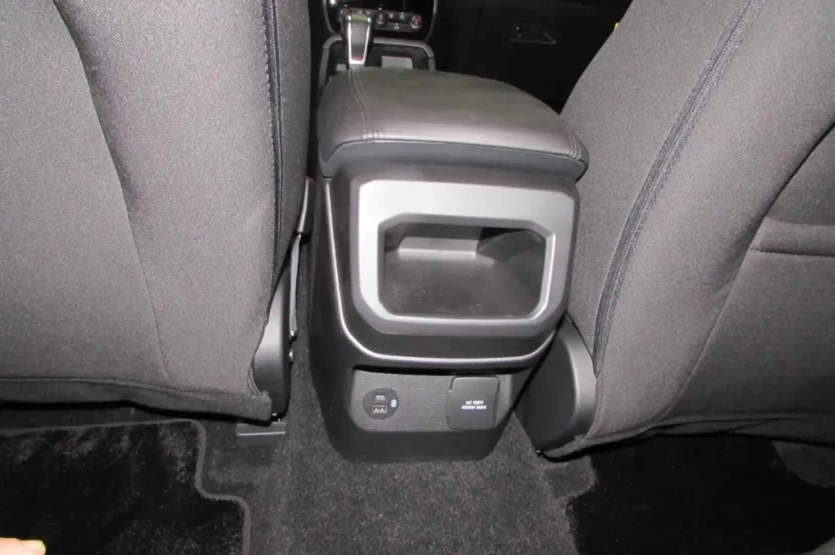 2025 /Ebony Cloth Ford Ranger XLT (1FTER4HP3SL) with an 2.7L V6 engine, Automatic transmission, located at 12836 Highway 21, De Soto, MO, 63020, (636) 337-7777, 38.151867, -90.575615 - Are you ready to elevate your adventures with a rugged companion? Explore the great outdoors or tackle your daily commute with confidence in the 2025 Ford Ranger XLT, an exceptional truck designed for both work and play! This pre-owned marvel, now available at Pettus Ford De Soto, is located conveni - Photo#27