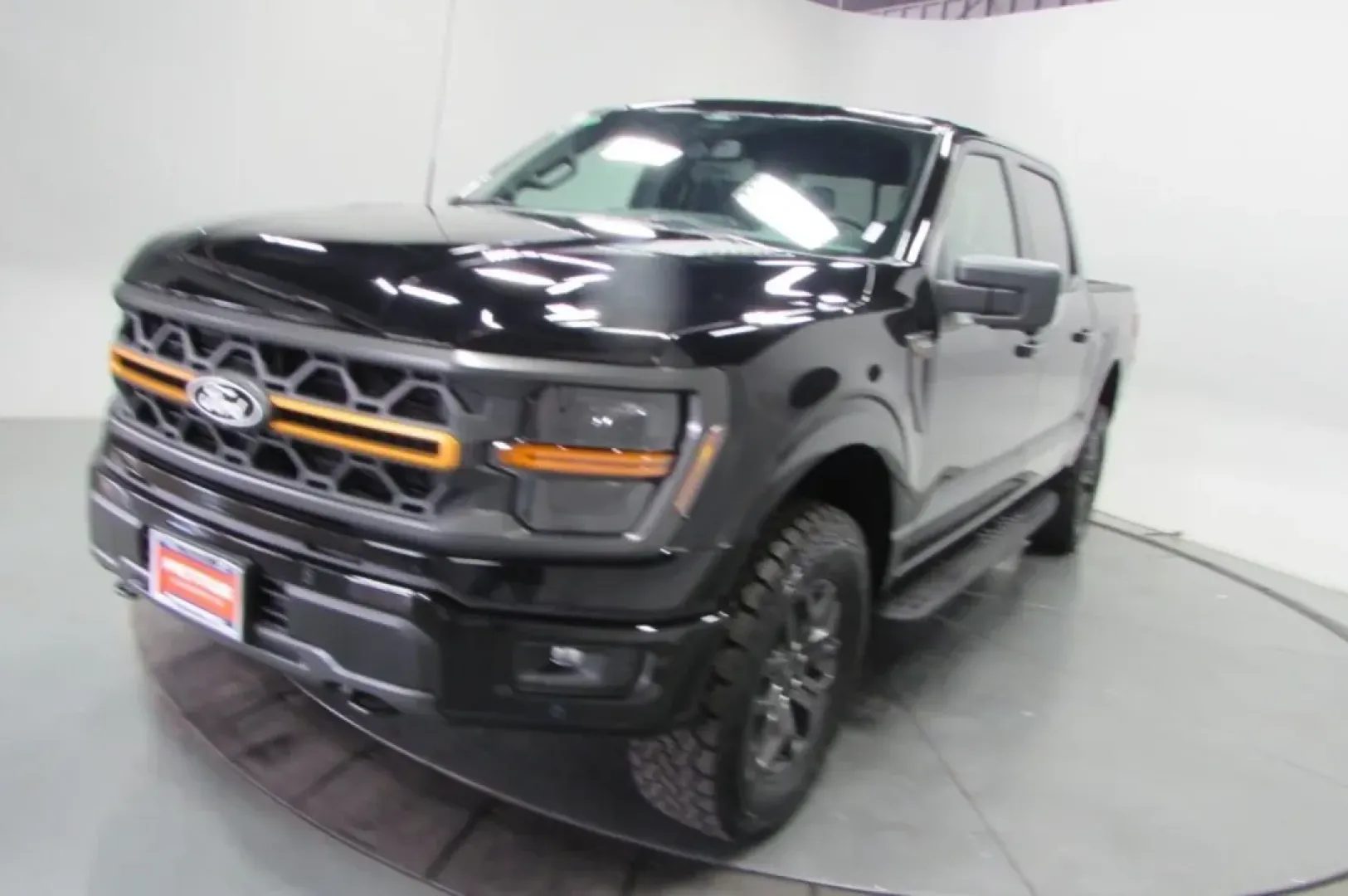 2025 Ford F-150 Tremor (1FTFW4L52SF) with an 5.0L V8 engine, Automatic transmission, located at 12836 Highway 21, De Soto, MO, 63020, (636) 337-7777, 38.151867, -90.575615 - **Unleash Your Adventure with the 2025 Ford F-150 Tremor at Pettus Ford De Soto!**<br /> <br /> If you're searching for the perfect blend of power and versatility, look no further than the 2025 Ford F-150 Tremor, available now at Pettus Ford De Soto! Located conveniently at 12836 Missouri Hwy 21, De - Photo#2