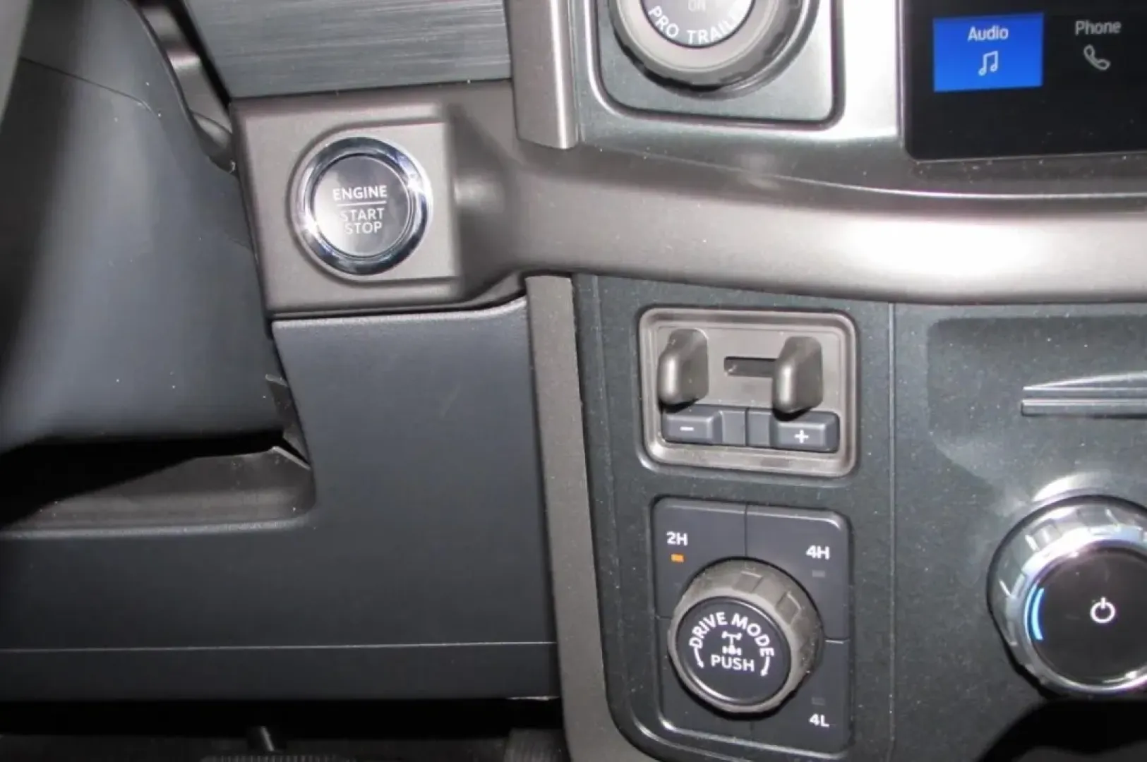 2025 Ford F-150 Tremor (1FTFW4L52SF) with an 5.0L V8 engine, Automatic transmission, located at 12836 Highway 21, De Soto, MO, 63020, (636) 337-7777, 38.151867, -90.575615 - **Unleash Your Adventure with the 2025 Ford F-150 Tremor at Pettus Ford De Soto!**<br /> <br /> If you're searching for the perfect blend of power and versatility, look no further than the 2025 Ford F-150 Tremor, available now at Pettus Ford De Soto! Located conveniently at 12836 Missouri Hwy 21, De - Photo#23