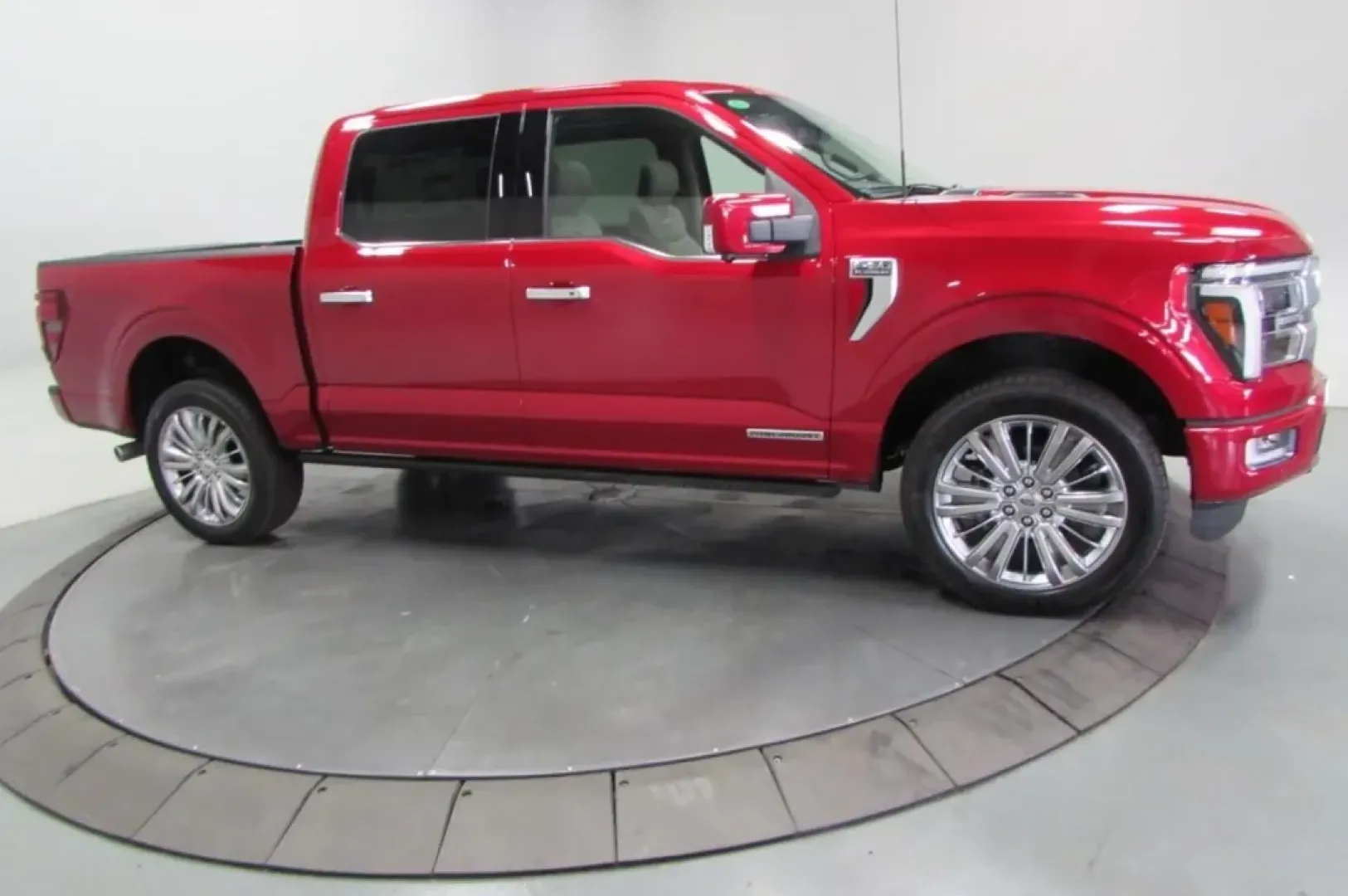 2025 /Smoked Truffle Leather Ford F-150 Platinum (1FTFW7LD0SF) with an 3.5L V6 engine, located at 12836 Highway 21, De Soto, MO, 63020, (636) 337-7777, 38.151867, -90.575615 - Are you ready to elevate your adventures on and off the road? The 2025 Ford F-150 Platinum, available at Pettus Ford De Soto, is more than just a truck-it's a lifestyle choice. Imagine cruising through the scenic routes of De Soto, MO, whether you're embarking on a weekend getaway, hauling equipment - Photo#3
