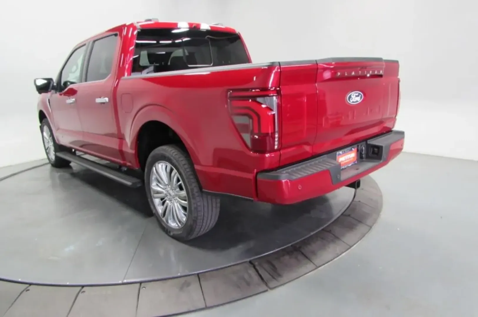 2025 /Smoked Truffle Leather Ford F-150 Platinum (1FTFW7LD0SF) with an 3.5L V6 engine, located at 12836 Highway 21, De Soto, MO, 63020, (636) 337-7777, 38.151867, -90.575615 - Are you ready to elevate your adventures on and off the road? The 2025 Ford F-150 Platinum, available at Pettus Ford De Soto, is more than just a truck-it's a lifestyle choice. Imagine cruising through the scenic routes of De Soto, MO, whether you're embarking on a weekend getaway, hauling equipment - Photo#5