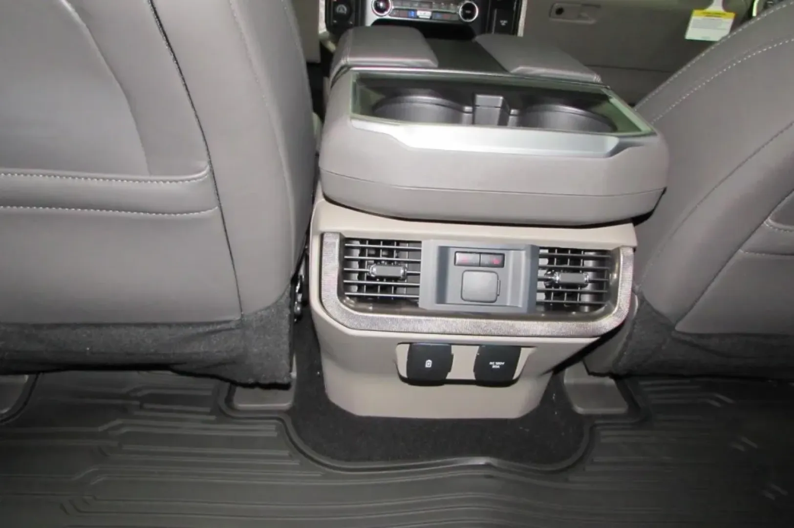 2025 /Smoked Truffle Leather Ford F-150 Platinum (1FTFW7LD0SF) with an 3.5L V6 engine, located at 12836 Highway 21, De Soto, MO, 63020, (636) 337-7777, 38.151867, -90.575615 - Are you ready to elevate your adventures on and off the road? The 2025 Ford F-150 Platinum, available at Pettus Ford De Soto, is more than just a truck-it's a lifestyle choice. Imagine cruising through the scenic routes of De Soto, MO, whether you're embarking on a weekend getaway, hauling equipment - Photo#29