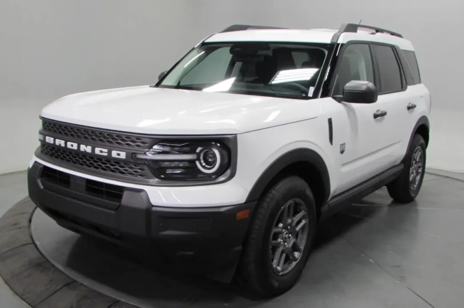 2025 /Medium Lt Smoked Truffle Cloth Ford Bronco Sport Big Bend (3FMCR9BN3SR) with an 1.5L EcoBoost engine, Automatic transmission, located at 12836 Highway 21, De Soto, MO, 63020, (636) 337-7777, 38.151867, -90.575615 - **Unleash Your Adventurous Spirit with the 2025 Ford Bronco Sport Big Bend**<br /> <br /> Are you ready to conquer the great outdoors or tackle your daily commute with style and confidence? Look no further than this stunning 2025 Ford Bronco Sport Big Bend, now available at Pettus Ford De Soto. This - Photo#2