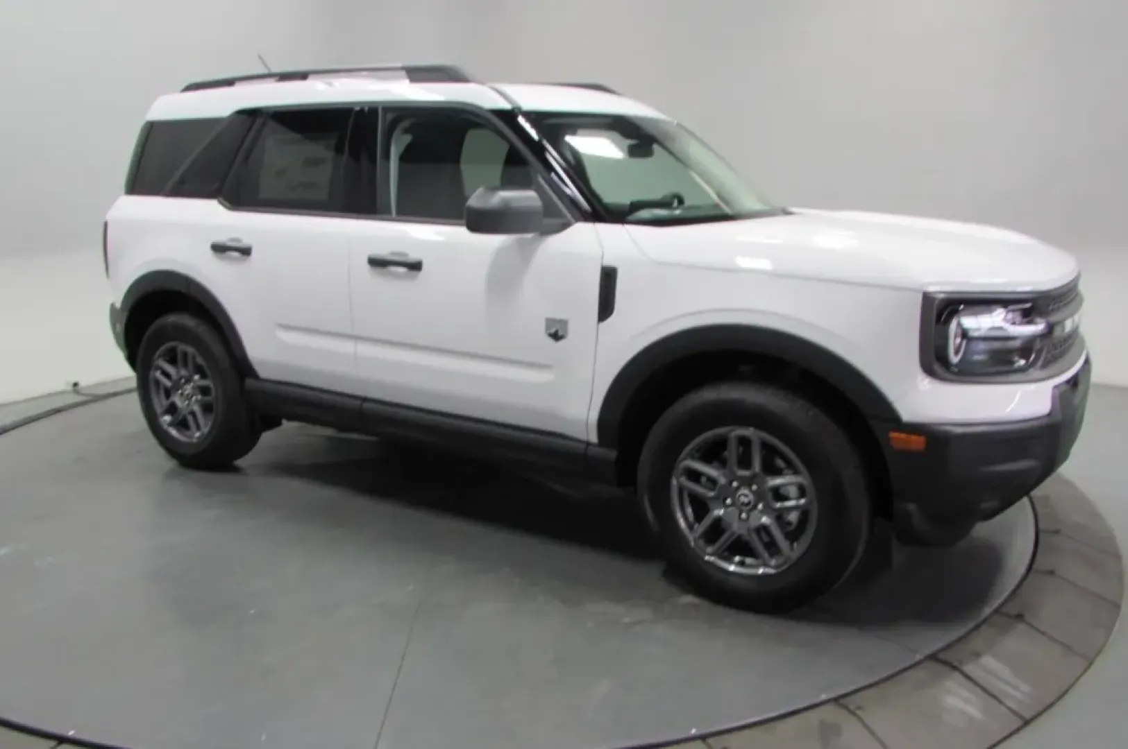2025 /Medium Lt Smoked Truffle Cloth Ford Bronco Sport Big Bend (3FMCR9BN3SR) with an 1.5L EcoBoost engine, Automatic transmission, located at 12836 Highway 21, De Soto, MO, 63020, (636) 337-7777, 38.151867, -90.575615 - **Unleash Your Adventurous Spirit with the 2025 Ford Bronco Sport Big Bend**<br /> <br /> Are you ready to conquer the great outdoors or tackle your daily commute with style and confidence? Look no further than this stunning 2025 Ford Bronco Sport Big Bend, now available at Pettus Ford De Soto. This - Photo#3