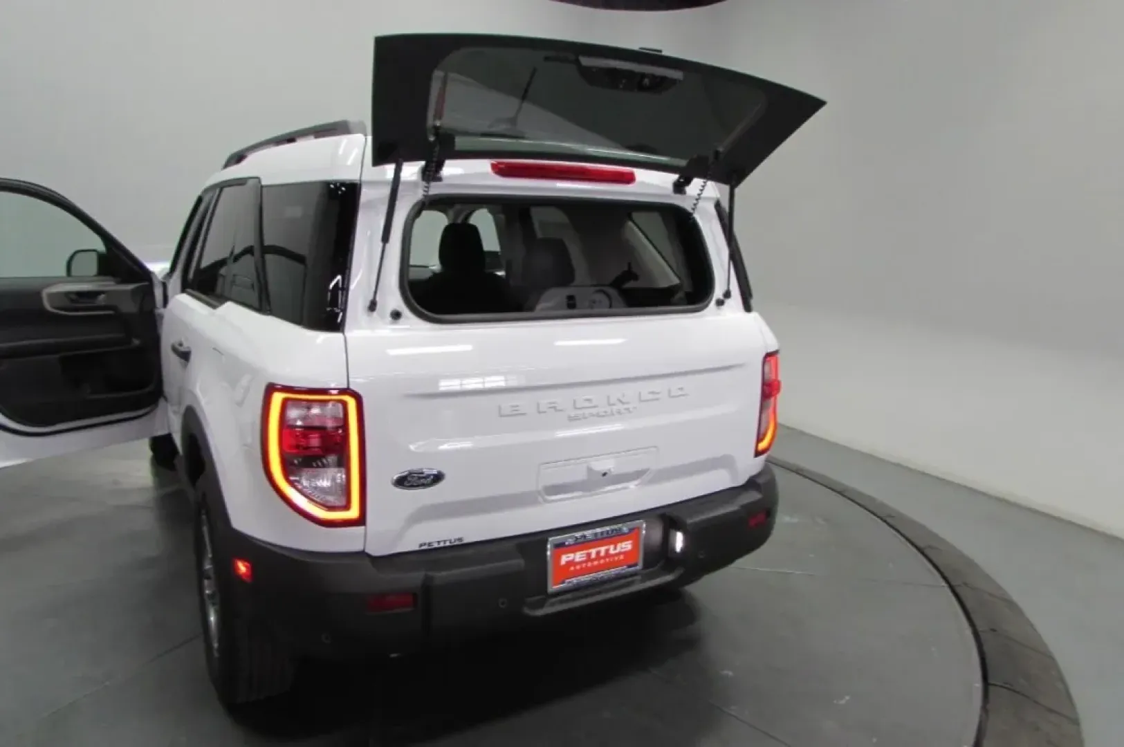 2025 /Medium Lt Smoked Truffle Cloth Ford Bronco Sport Big Bend (3FMCR9BN3SR) with an 1.5L EcoBoost engine, Automatic transmission, located at 12836 Highway 21, De Soto, MO, 63020, (636) 337-7777, 38.151867, -90.575615 - **Unleash Your Adventurous Spirit with the 2025 Ford Bronco Sport Big Bend**<br /> <br /> Are you ready to conquer the great outdoors or tackle your daily commute with style and confidence? Look no further than this stunning 2025 Ford Bronco Sport Big Bend, now available at Pettus Ford De Soto. This - Photo#29