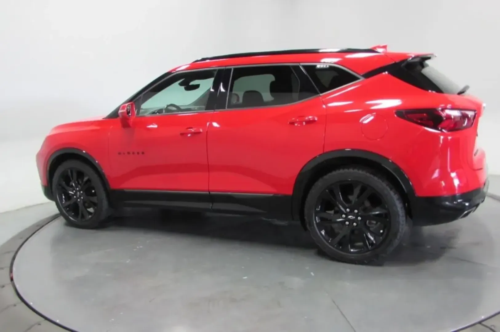 2019 /Jet Black Chevrolet Blazer RS (3GNKBJRS7KS) with an Other engine, Automatic transmission, located at 12830 Highway 21, De Soto, MO, 63020, (636) 337-7777, 38.153099, -90.573624 - **Adventure Awaits with the 2019 Chevrolet Blazer RS Your Ideal SUV for Every Journey!**<br /> <br /> If you're on the lookout for a versatile and stylish SUV perfect for weekend adventures, family road trips, or daily commutes, look no further than the 2019 Chevrolet Blazer RS. This remarkable veh - Photo#4