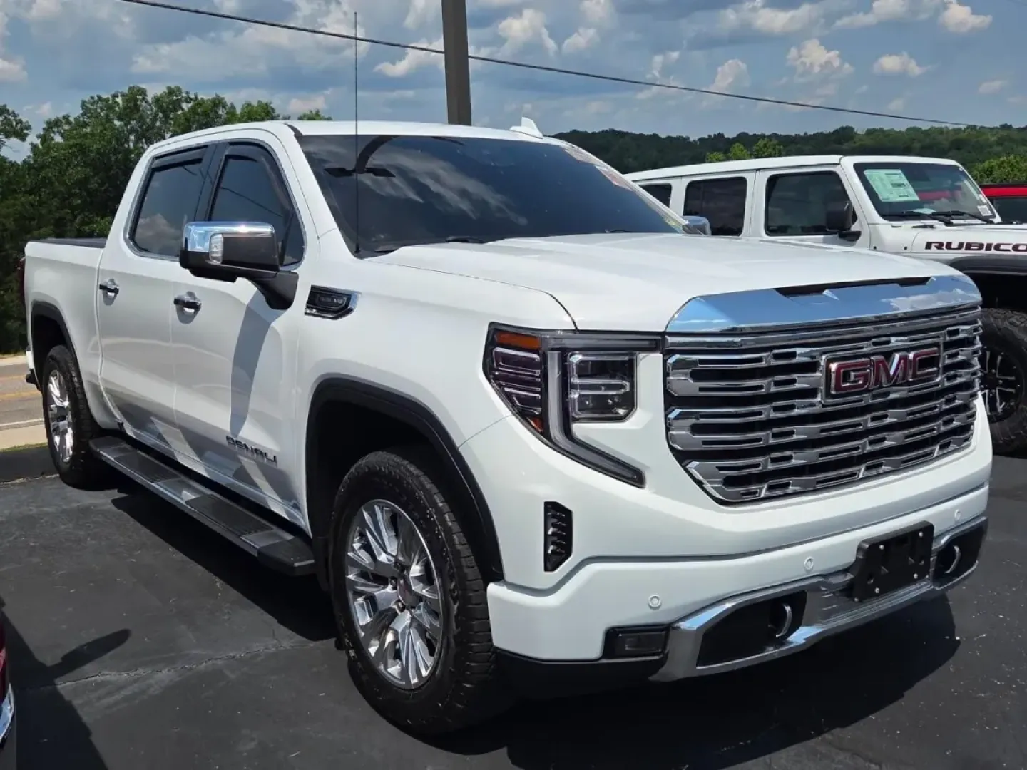 2022 GMC Sierra 1500 Denali (3GTUUGED7NG) with an Other engine, located at 12830 Highway 21, De Soto, MO, 63020, (636) 337-7777, 38.153099, -90.573624 - **Elevate Your Adventures with the 2022 GMC Sierra 1500 at Pettus CDJR DeSoto!**<br /> <br /> Looking for the perfect vehicle to complement your active lifestyle? The 2022 GMC Sierra 1500, available at Pettus CDJR DeSoto, is not just a truck; it's your ticket to unforgettable weekend adventures and - Photo#0