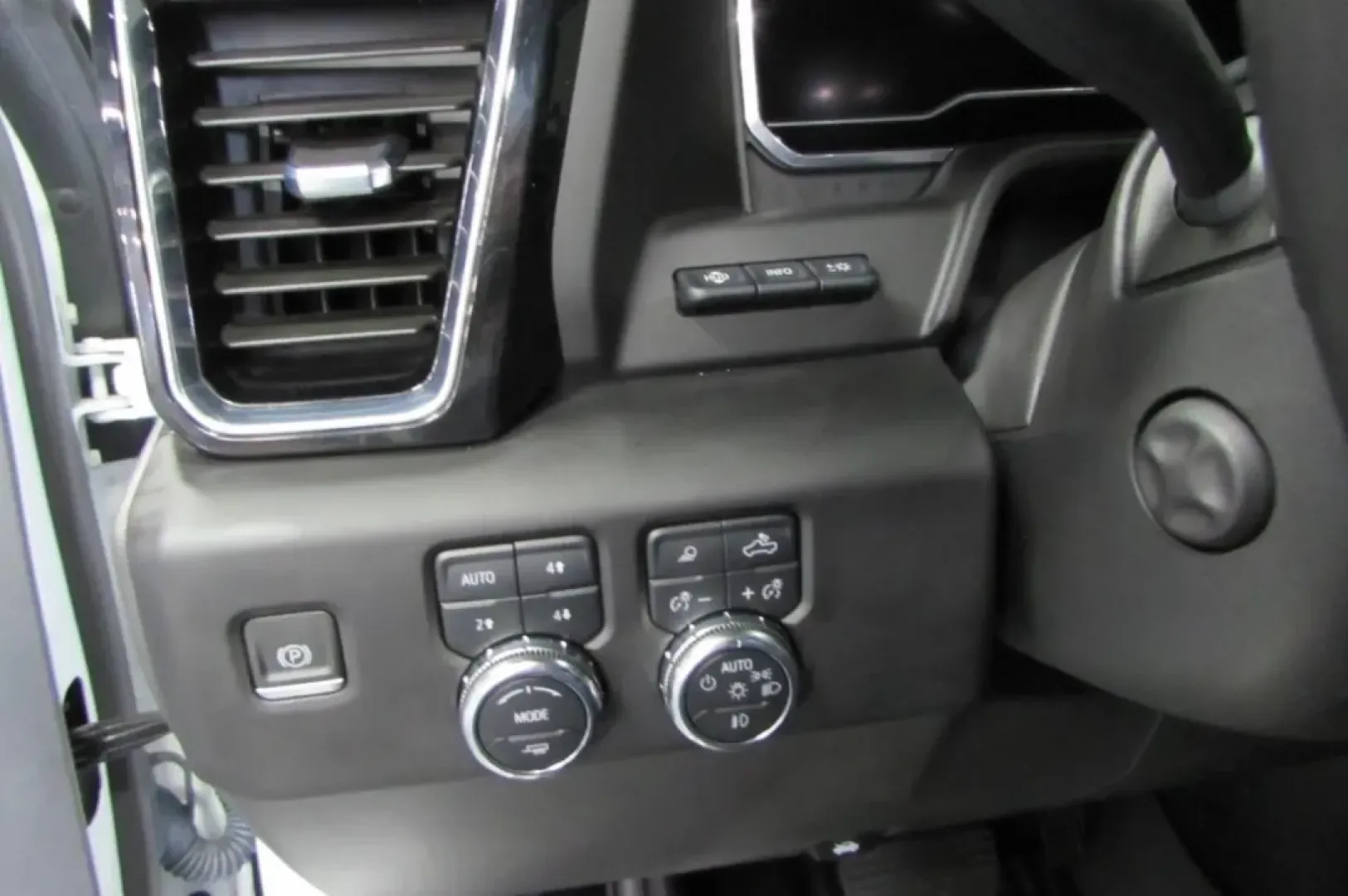 2022 /Jet Black GMC Sierra 1500 Denali (3GTUUGED7NG) with an Other engine, located at 12830 Highway 21, De Soto, MO, 63020, (636) 337-7777, 38.153099, -90.573624 - **Elevate Your Adventures with the 2022 GMC Sierra 1500 at Pettus CDJR DeSoto!**<br /> <br /> Looking for the perfect vehicle to complement your active lifestyle? The 2022 GMC Sierra 1500, available at Pettus CDJR DeSoto, is not just a truck; it's your ticket to unforgettable weekend adventures and - Photo#17