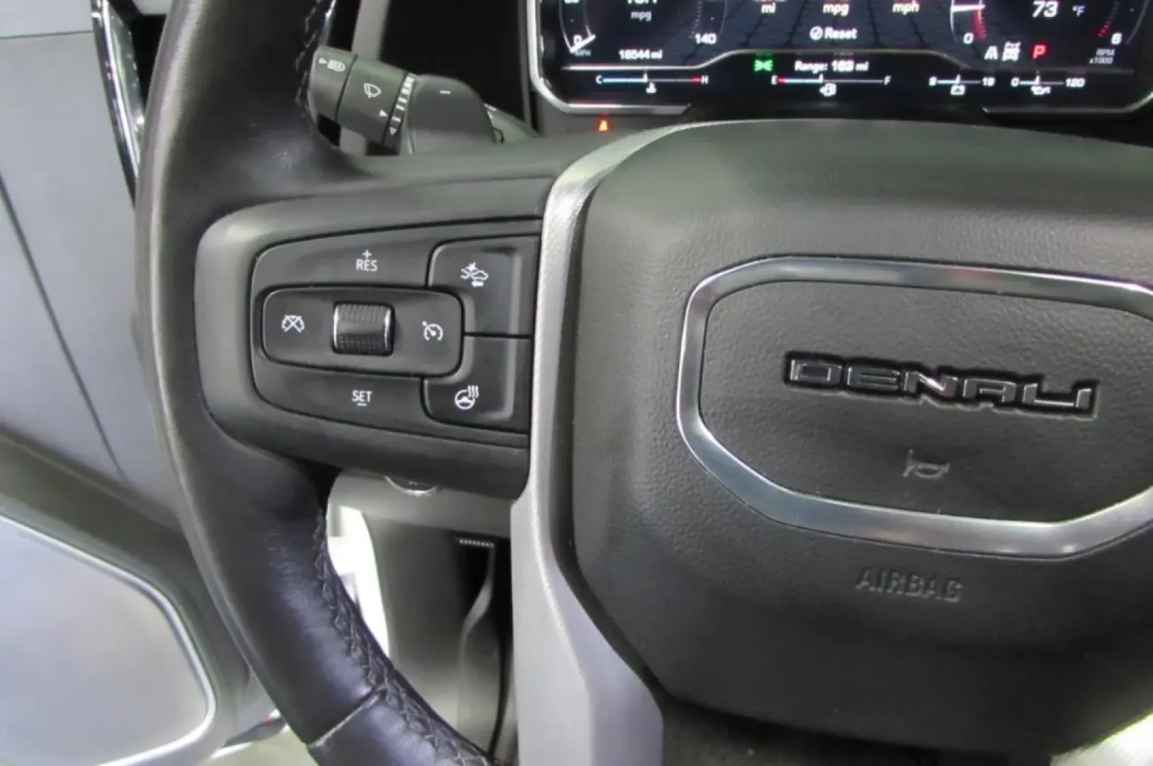 2022 /Jet Black GMC Sierra 1500 Denali (3GTUUGED7NG) with an Other engine, located at 12830 Highway 21, De Soto, MO, 63020, (636) 337-7777, 38.153099, -90.573624 - **Elevate Your Adventures with the 2022 GMC Sierra 1500 at Pettus CDJR DeSoto!**<br /> <br /> Looking for the perfect vehicle to complement your active lifestyle? The 2022 GMC Sierra 1500, available at Pettus CDJR DeSoto, is not just a truck; it's your ticket to unforgettable weekend adventures and - Photo#19