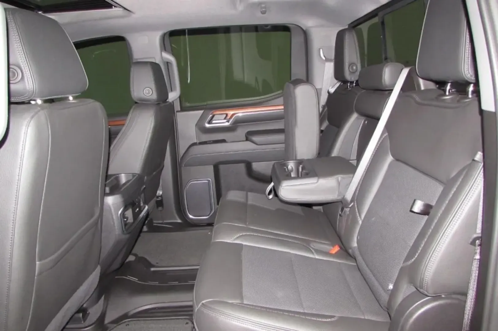 2022 /Jet Black GMC Sierra 1500 Denali (3GTUUGED7NG) with an Other engine, located at 12830 Highway 21, De Soto, MO, 63020, (636) 337-7777, 38.153099, -90.573624 - **Elevate Your Adventures with the 2022 GMC Sierra 1500 at Pettus CDJR DeSoto!**<br /> <br /> Looking for the perfect vehicle to complement your active lifestyle? The 2022 GMC Sierra 1500, available at Pettus CDJR DeSoto, is not just a truck; it's your ticket to unforgettable weekend adventures and - Photo#30