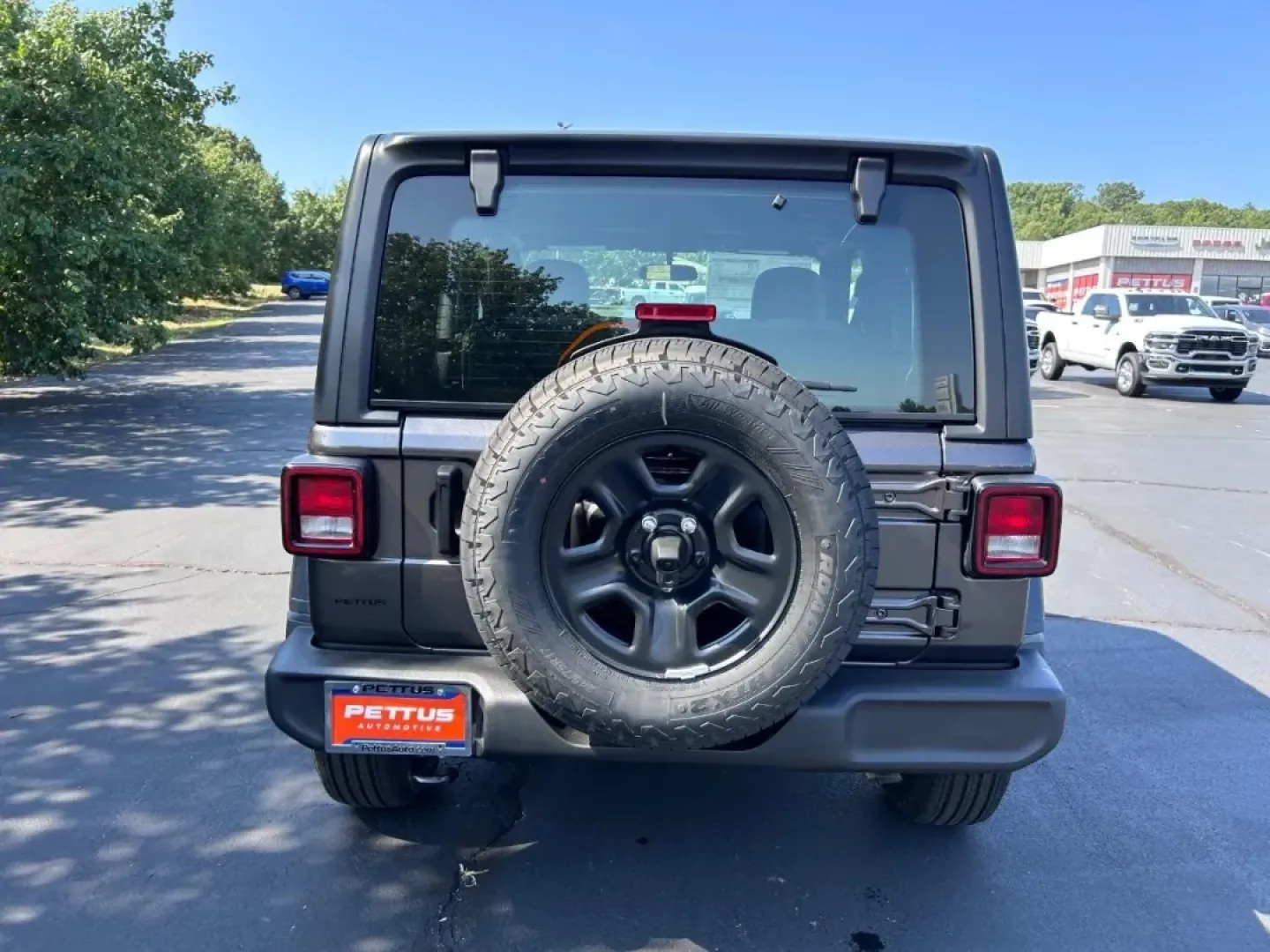 2025 /Black Cloth Jeep Wrangler Sport (1C4PJXAG6SW) with an 3.6L V6 24V VVT UPG I engine, located at 970 Woodlawn Dr., Farmington, MO, 63640, (573) 431-7800, 37.825642, -90.468674 - **Unleash Your Adventurous Spirit with the 2025 Jeep Wrangler!**<br /> <br /> Are you ready to elevate your outdoor adventures while ensuring your daily commute remains a breeze? The 2025 Jeep Wrangler, now available at Pettus CDJR Farmington, is the perfect blend of rugged capability and urban func - Photo#3