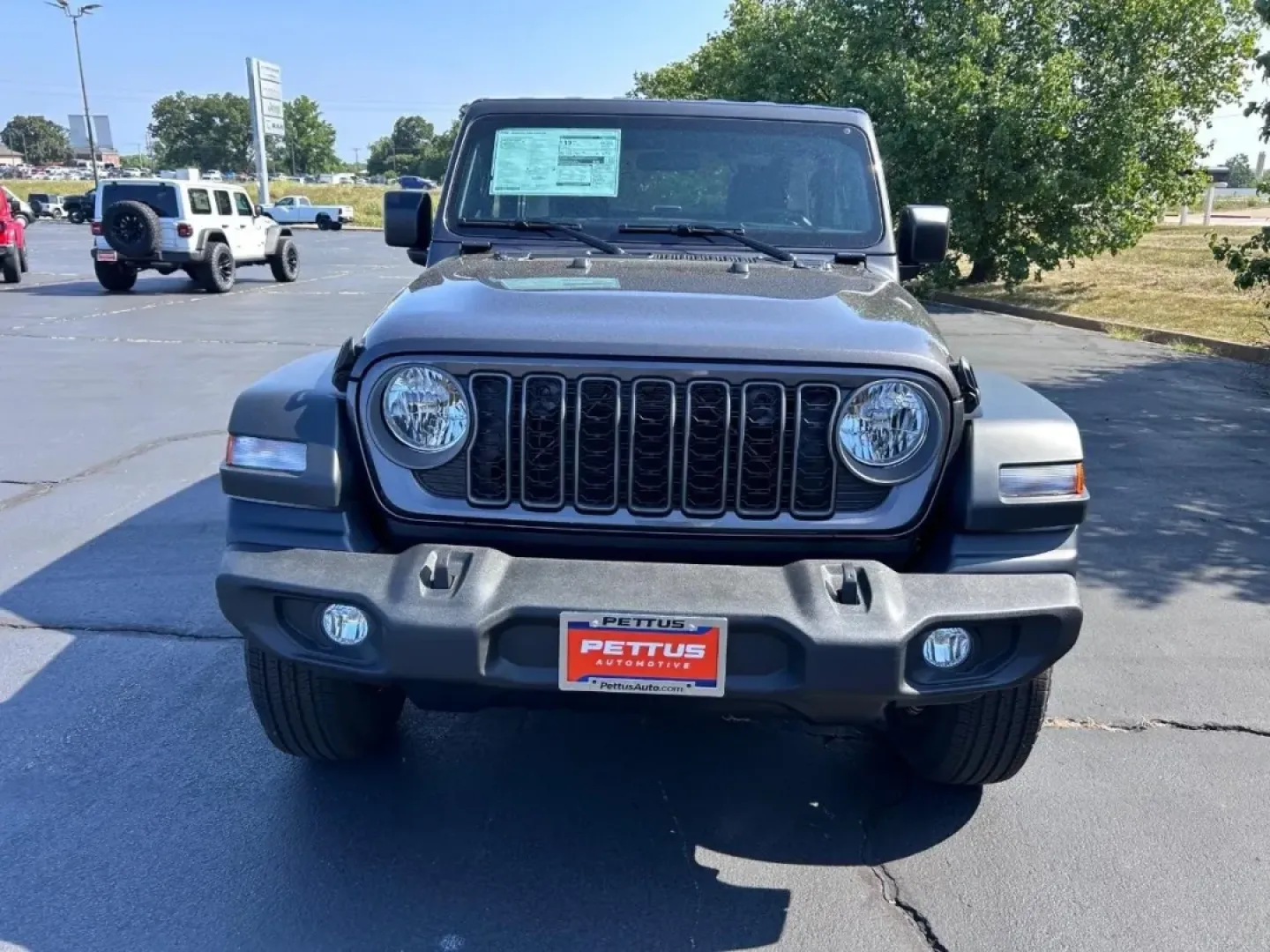 2025 /Black Cloth Jeep Wrangler Sport (1C4PJXAG6SW) with an 3.6L V6 24V VVT UPG I engine, located at 970 Woodlawn Dr., Farmington, MO, 63640, (573) 431-7800, 37.825642, -90.468674 - **Unleash Your Adventurous Spirit with the 2025 Jeep Wrangler!**<br /> <br /> Are you ready to elevate your outdoor adventures while ensuring your daily commute remains a breeze? The 2025 Jeep Wrangler, now available at Pettus CDJR Farmington, is the perfect blend of rugged capability and urban func - Photo#7