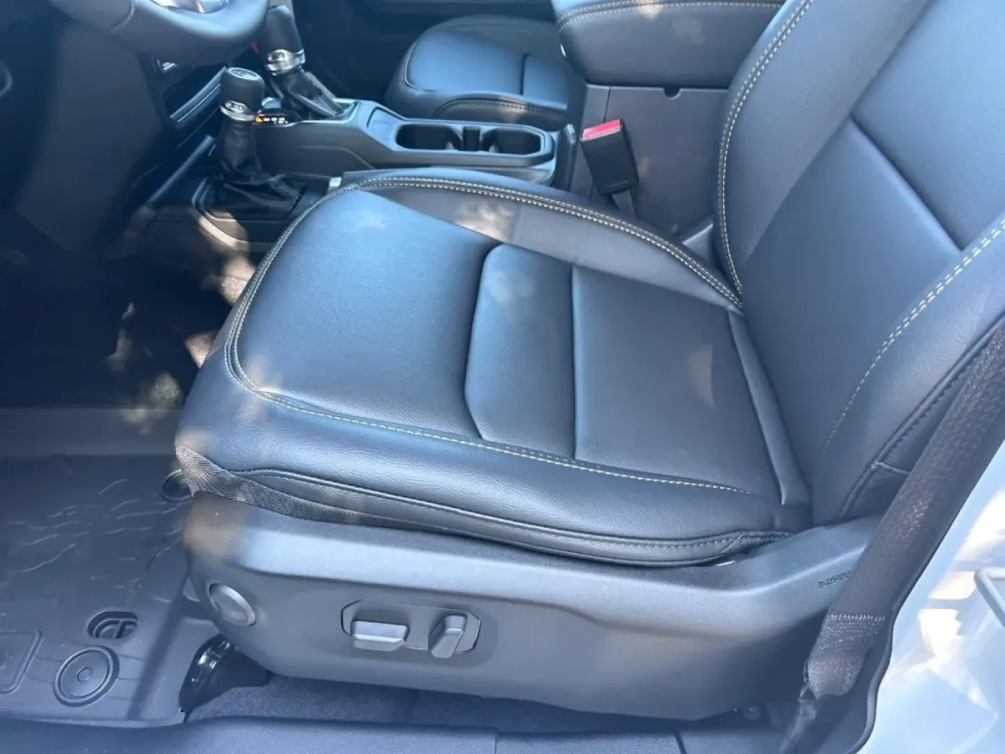 2025 /Black Leather Jeep Wrangler Sahara (1C4PJXEG9SW) with an 3.6L V6 engine, Automatic transmission, located at 970 Woodlawn Dr., Farmington, MO, 63640, (573) 431-7800, 37.825642, -90.468674 - **Adventure Awaits! Discover the 2025 Jeep Wrangler Sahara at Pettus CDJR Farmington**<br /> <br /> Are you ready to take on the great outdoors or embark on your next family road trip? Look no further than the **2025 Jeep Wrangler Sahara**, a perfect blend of ruggedness and comfort tailored for adve - Photo#18