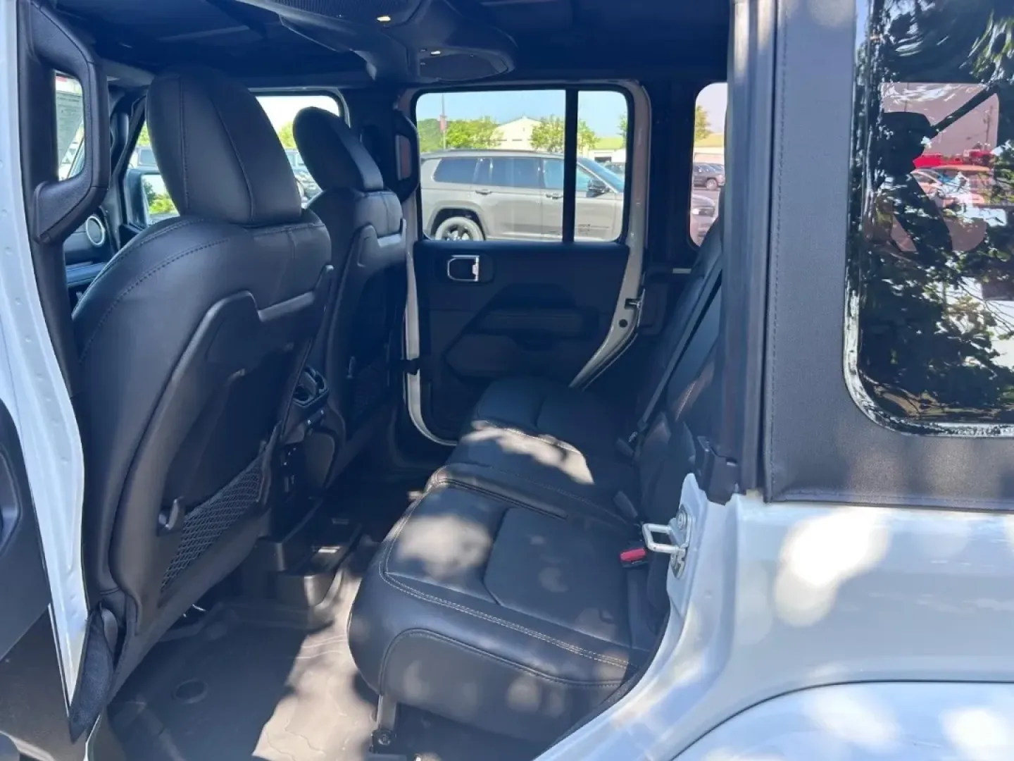 2025 /Black Leather Jeep Wrangler Sahara (1C4PJXEG9SW) with an 3.6L V6 engine, Automatic transmission, located at 970 Woodlawn Dr., Farmington, MO, 63640, (573) 431-7800, 37.825642, -90.468674 - **Adventure Awaits! Discover the 2025 Jeep Wrangler Sahara at Pettus CDJR Farmington**<br /> <br /> Are you ready to take on the great outdoors or embark on your next family road trip? Look no further than the **2025 Jeep Wrangler Sahara**, a perfect blend of ruggedness and comfort tailored for adve - Photo#8