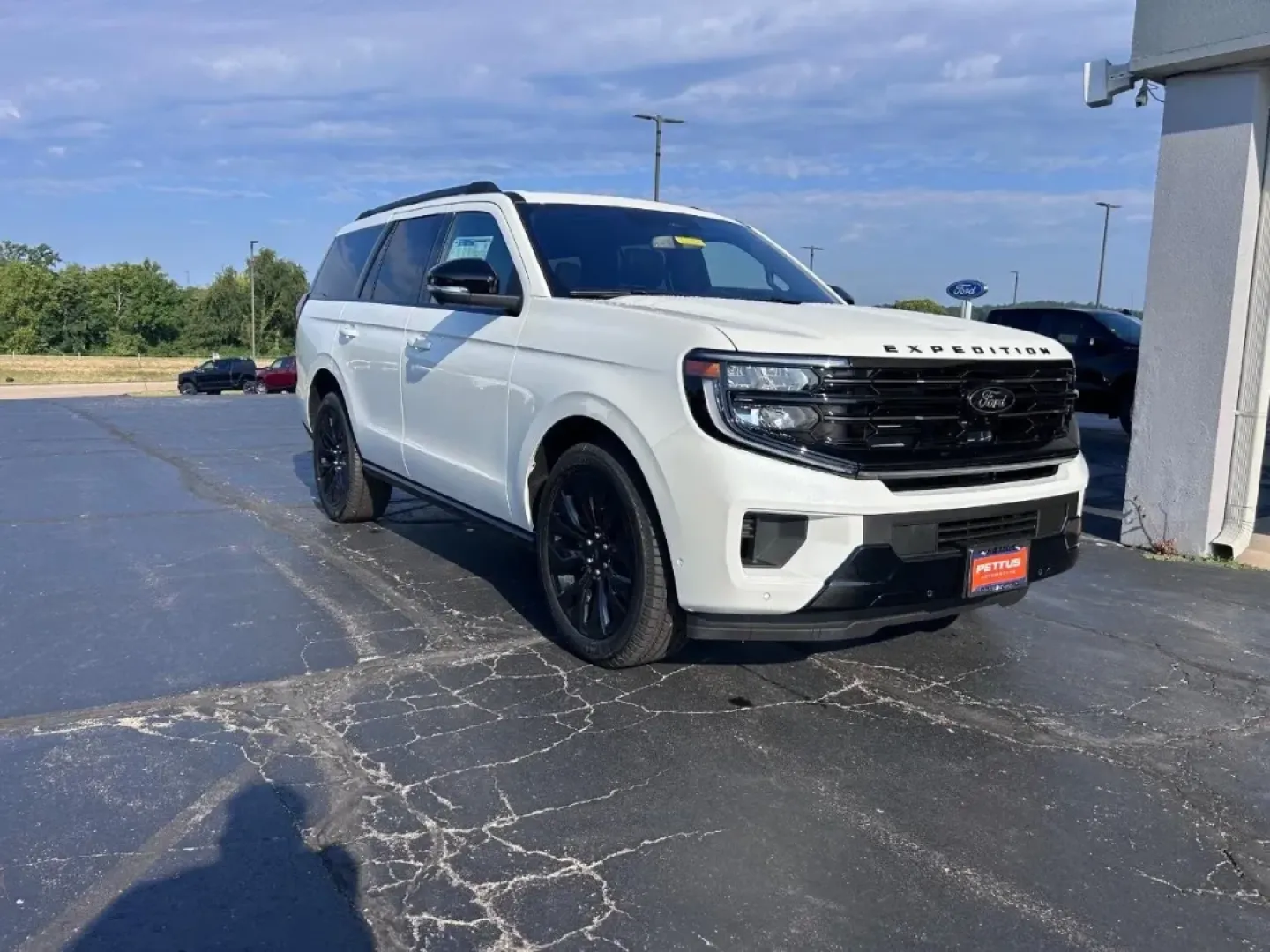 2025 /Black Onyx Leather Ford Expedition Platinum (1FMJU1M80SE) with an 3.5L EcoBoost V6 engine, Automatic transmission, located at 141 Commercial Dr, Fredericktown, MO, 63645, (573) 783-6432, 37.570087, -90.320648 - **Embark on Your Next Adventure with the 2025 Ford Expedition Platinum!**<br /> <br /> If you're searching for the perfect blend of luxury, power, and versatility, look no further than the stunning 2025 Ford Expedition Platinum, available now at Pettus Ford Fredericktown. This top-of-the-line SUV is - Photo#0