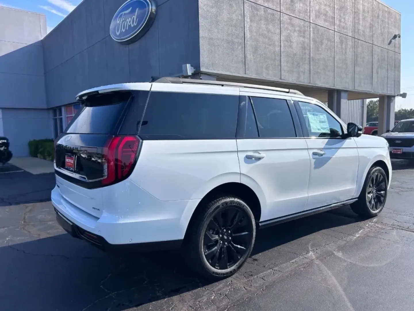 2025 /Black Onyx Leather Ford Expedition Platinum (1FMJU1M80SE) with an 3.5L EcoBoost V6 engine, Automatic transmission, located at 141 Commercial Dr, Fredericktown, MO, 63645, (573) 783-6432, 37.570087, -90.320648 - **Embark on Your Next Adventure with the 2025 Ford Expedition Platinum!**<br /> <br /> If you're searching for the perfect blend of luxury, power, and versatility, look no further than the stunning 2025 Ford Expedition Platinum, available now at Pettus Ford Fredericktown. This top-of-the-line SUV is - Photo#2