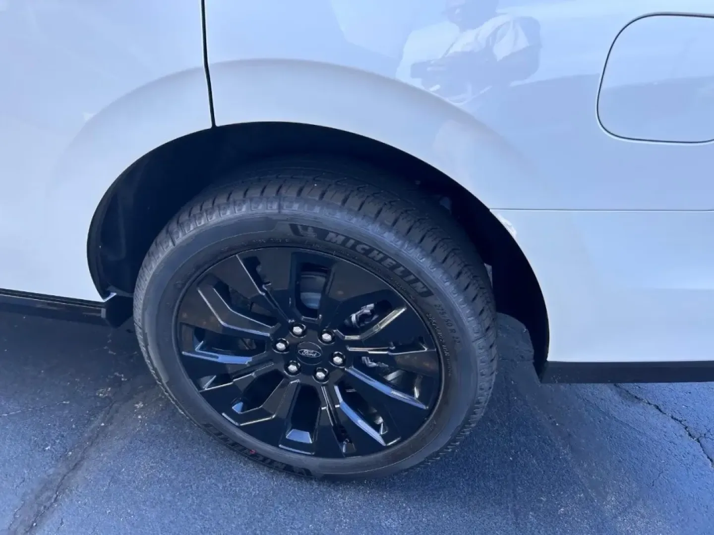 2025 /Black Onyx Leather Ford Expedition Platinum (1FMJU1M80SE) with an 3.5L EcoBoost V6 engine, Automatic transmission, located at 141 Commercial Dr, Fredericktown, MO, 63645, (573) 783-6432, 37.570087, -90.320648 - **Embark on Your Next Adventure with the 2025 Ford Expedition Platinum!**<br /> <br /> If you're searching for the perfect blend of luxury, power, and versatility, look no further than the stunning 2025 Ford Expedition Platinum, available now at Pettus Ford Fredericktown. This top-of-the-line SUV is - Photo#7