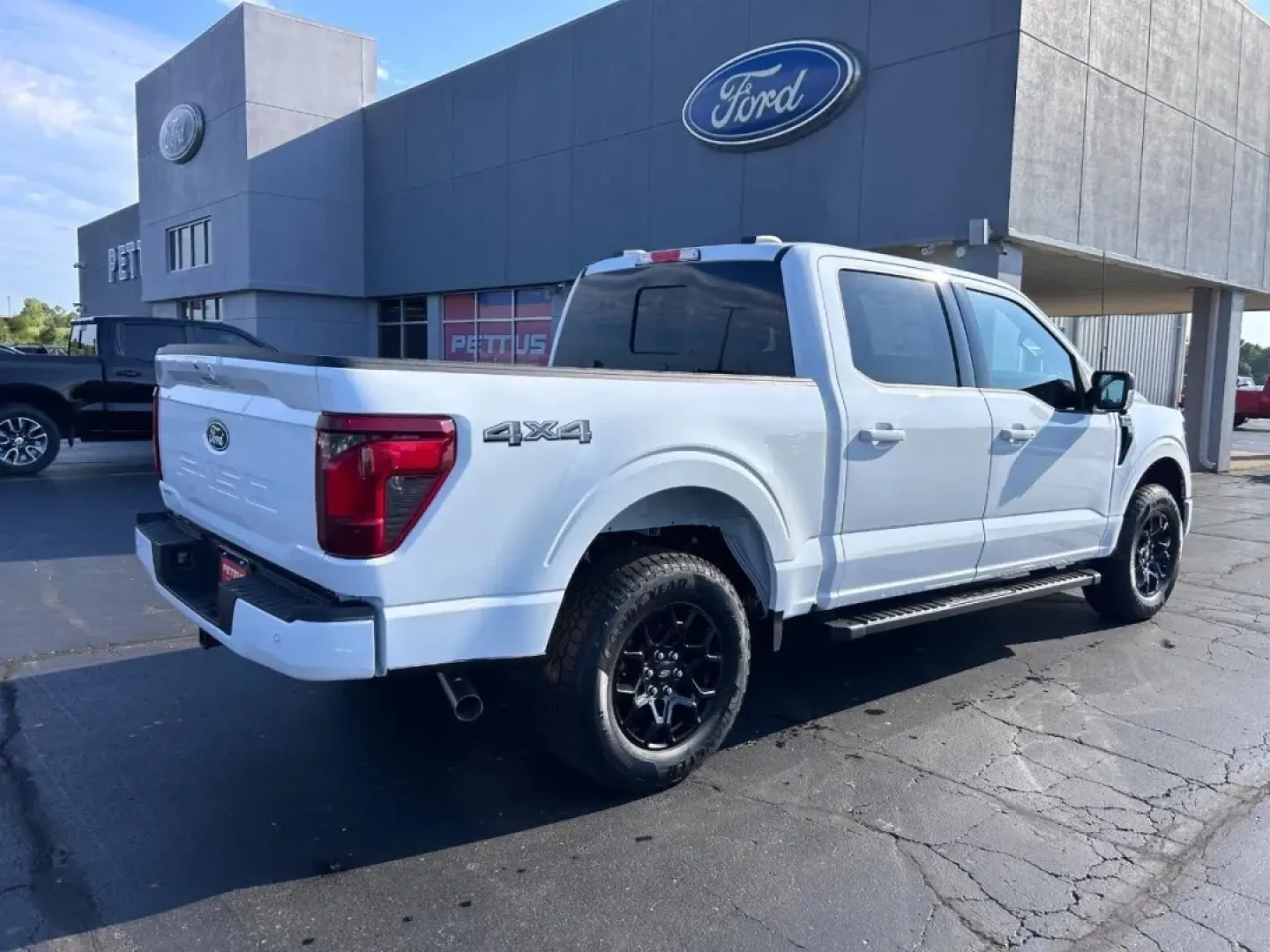 2025 /Black Cloth Ford F-150 XLT (1FTFW3L51SK) with an 5.0L engine, located at 141 Commercial Dr, Fredericktown, MO, 63645, (573) 783-6432, 37.570087, -90.320648 - **Discover the Perfect Adventure with the 2025 Ford F-150 XLT at Pettus Ford Fredericktown**<br /> <br /> Are you ready to elevate your lifestyle with a vehicle that combines rugged capability and everyday comfort? The 2025 Ford F-150 XLT, available now at Pettus Ford Fredericktown, is the quintesse - Photo#2