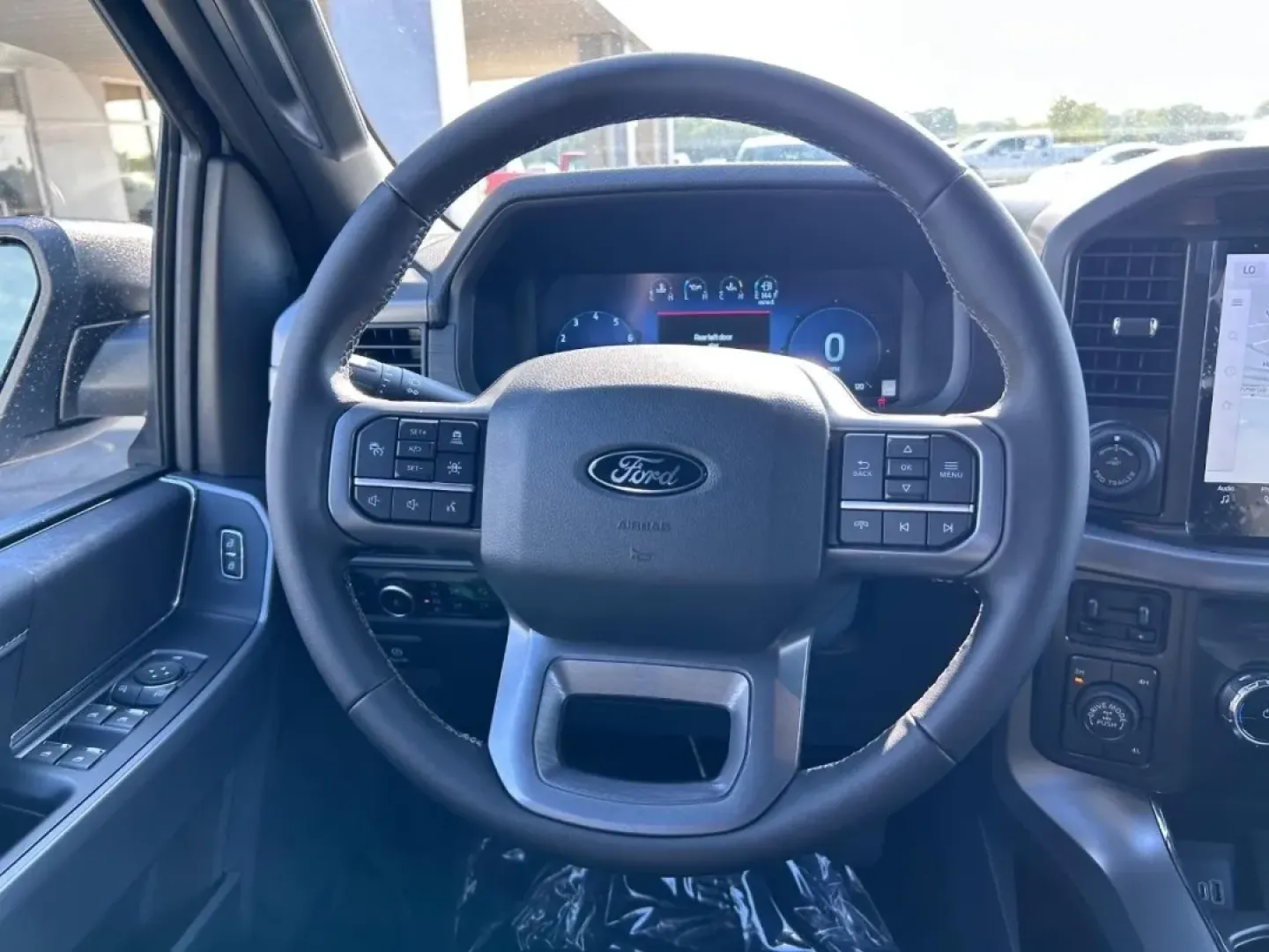 2025 /Black Cloth Ford F-150 XLT (1FTFW3L51SK) with an 5.0L engine, located at 141 Commercial Dr, Fredericktown, MO, 63645, (573) 783-6432, 37.570087, -90.320648 - **Discover the Perfect Adventure with the 2025 Ford F-150 XLT at Pettus Ford Fredericktown**<br /> <br /> Are you ready to elevate your lifestyle with a vehicle that combines rugged capability and everyday comfort? The 2025 Ford F-150 XLT, available now at Pettus Ford Fredericktown, is the quintesse - Photo#10