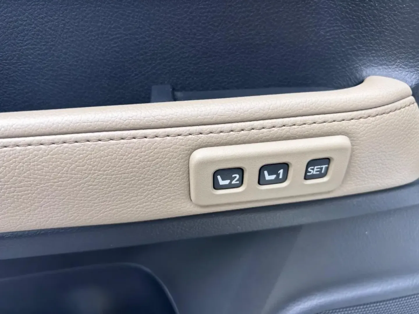 2019 /Sand Beige Leather Toyota 4Runner Limited (JTEBU5JR7K5) with an 4.0L V6 DOHC SMPI engine, Automatic transmission, located at 970 Woodlawn Dr., Farmington, MO, 63640, (573) 431-7800, 37.825642, -90.468674 - ### Adventure Awaits: Explore the Great Outdoors with the 2019 Toyota 4Runner<br /> <br /> If you're looking for a reliable companion for your weekend adventures or a vehicle that can handle both daily commutes and off-road excursions, the **2019 Toyota 4Runner** is your perfect match. This rugged S - Photo#20