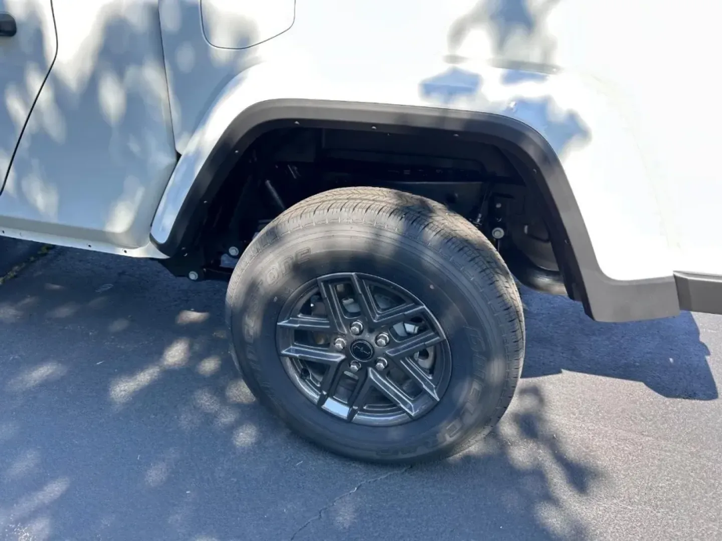 2025 /Black Cloth Jeep Gladiator (1C6PJTAG1SL) with an 3.6L V6 24V VVT UPG I engine, Automatic transmission, located at 970 Woodlawn Dr., Farmington, MO, 63640, (573) 431-7800, 37.825642, -90.468674 - **Adventure Awaits with the 2025 Jeep Gladiator Perfect for Your Next Journey!**<br /> <br /> Are you ready to embrace the great outdoors with a vehicle designed to conquer every terrain? Look no further than the 2025 Jeep Gladiator, available now at Pettus CDJR Farmington, your trusted source for - Photo#5