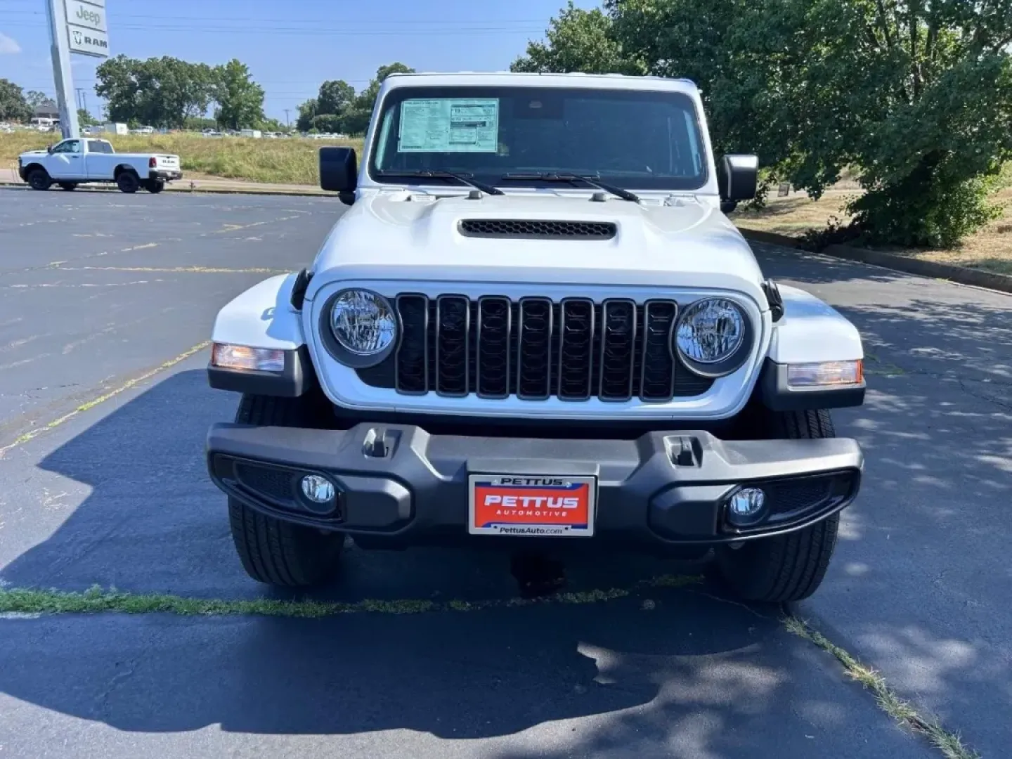 2025 /Black Cloth Jeep Gladiator (1C6PJTAG1SL) with an 3.6L V6 24V VVT UPG I engine, Automatic transmission, located at 970 Woodlawn Dr., Farmington, MO, 63640, (573) 431-7800, 37.825642, -90.468674 - **Adventure Awaits with the 2025 Jeep Gladiator Perfect for Your Next Journey!**<br /> <br /> Are you ready to embrace the great outdoors with a vehicle designed to conquer every terrain? Look no further than the 2025 Jeep Gladiator, available now at Pettus CDJR Farmington, your trusted source for - Photo#7