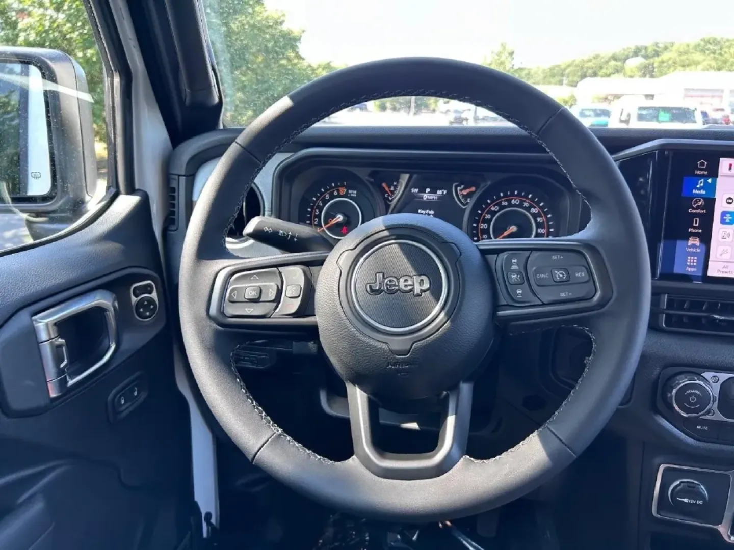 2025 /Black Cloth Jeep Gladiator (1C6PJTAG1SL) with an 3.6L V6 24V VVT UPG I engine, Automatic transmission, located at 970 Woodlawn Dr., Farmington, MO, 63640, (573) 431-7800, 37.825642, -90.468674 - **Adventure Awaits with the 2025 Jeep Gladiator Perfect for Your Next Journey!**<br /> <br /> Are you ready to embrace the great outdoors with a vehicle designed to conquer every terrain? Look no further than the 2025 Jeep Gladiator, available now at Pettus CDJR Farmington, your trusted source for - Photo#10