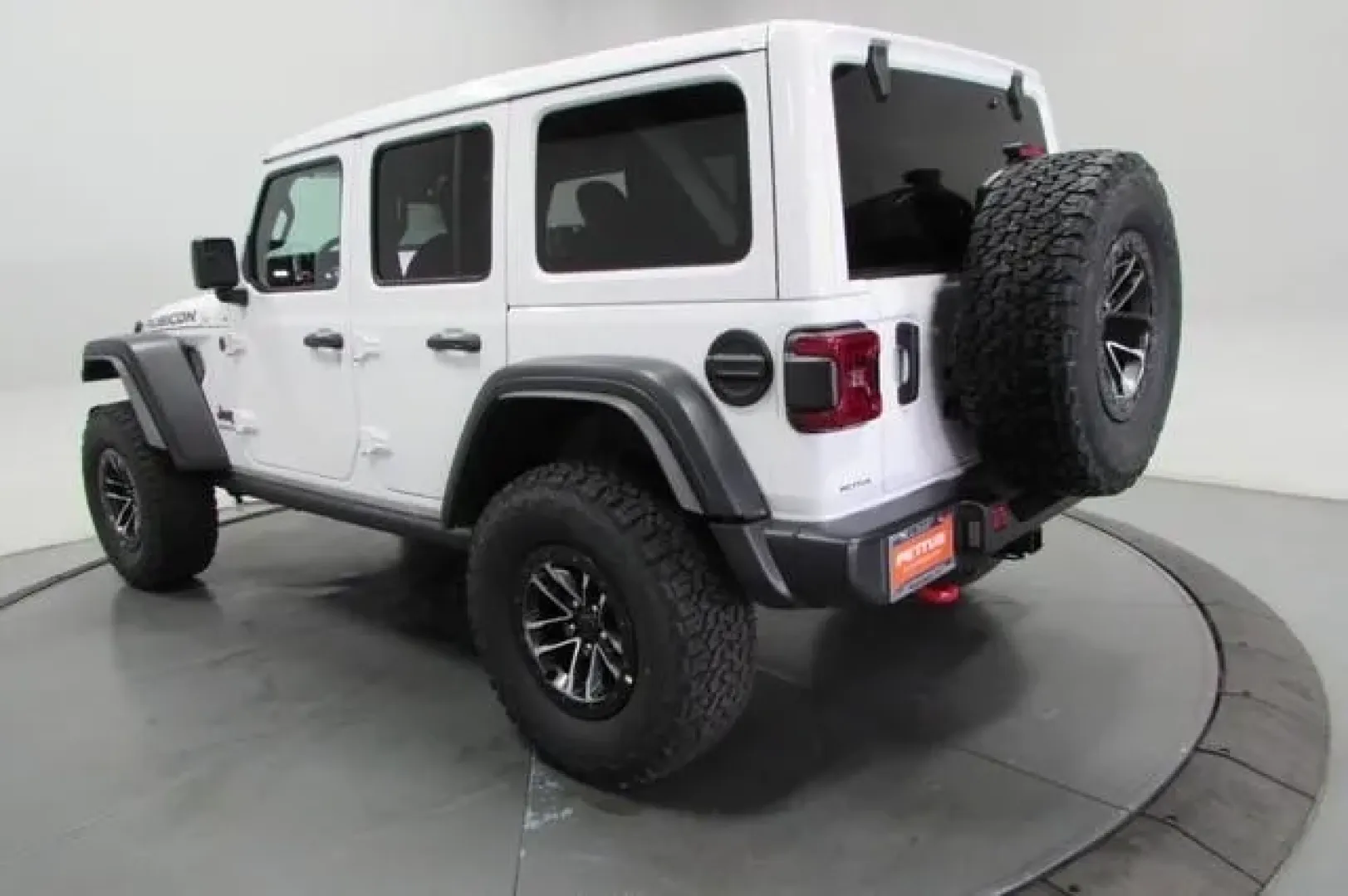 2025 /Black Leather Jeep Wrangler Rubicon (1C4RJXFG7SW) with an Other engine, located at 12830 Highway 21, De Soto, MO, 63020, (636) 337-7777, 38.153099, -90.573624 - ### Embrace Adventure with the 2025 Jeep Wrangler at Pettus CDJR DeSoto!<br /> <br /> Are you ready to tackle weekend getaways, off-road adventures, and daily commutes with a vehicle that blends rugged capability with modern comfort? Look no further than the 2025 Jeep Wrangler, now available at Pett - Photo#5