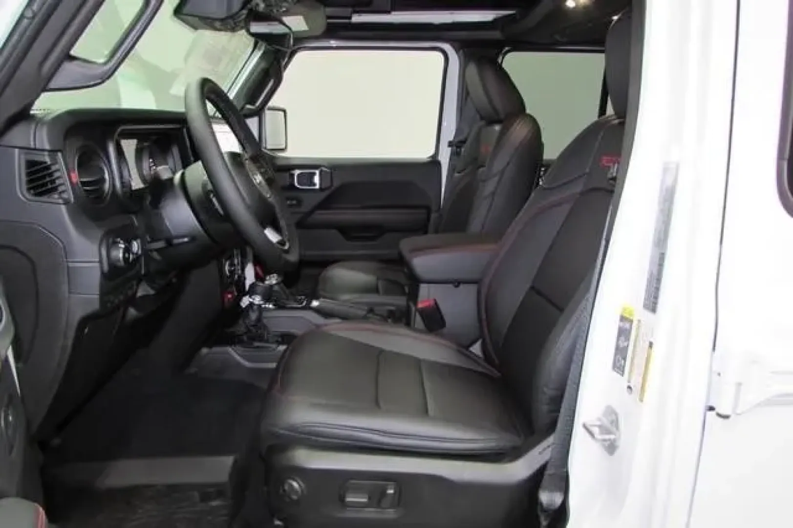 2025 /Black Leather Jeep Wrangler Rubicon (1C4RJXFG7SW) with an Other engine, located at 12830 Highway 21, De Soto, MO, 63020, (636) 337-7777, 38.153099, -90.573624 - ### Embrace Adventure with the 2025 Jeep Wrangler at Pettus CDJR DeSoto!<br /> <br /> Are you ready to tackle weekend getaways, off-road adventures, and daily commutes with a vehicle that blends rugged capability with modern comfort? Look no further than the 2025 Jeep Wrangler, now available at Pett - Photo#12