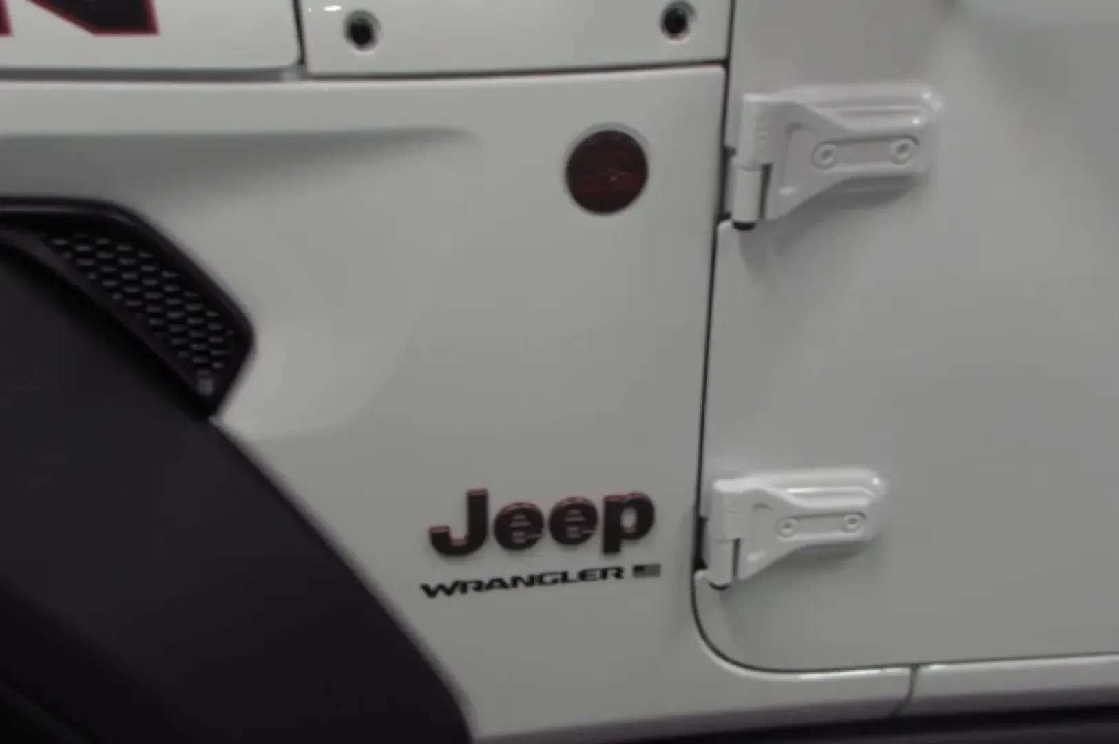 2025 /Black Leather Jeep Wrangler Rubicon 392 (1C4RJXSJ5SW) with an Other engine, Automatic transmission, located at 12830 Highway 21, De Soto, MO, 63020, (636) 337-7777, 38.153099, -90.573624 - **Unleash Your Adventurous Spirit with the 2025 Jeep Wrangler Rubicon 392 Final Edition!**<br /> <br /> Are you ready to elevate your weekend getaways or off-road adventures? The 2025 Jeep Wrangler Rubicon 392 Final Edition is not just a vehicle-it's a lifestyle. Perfectly designed for outdoor enthu - Photo#9