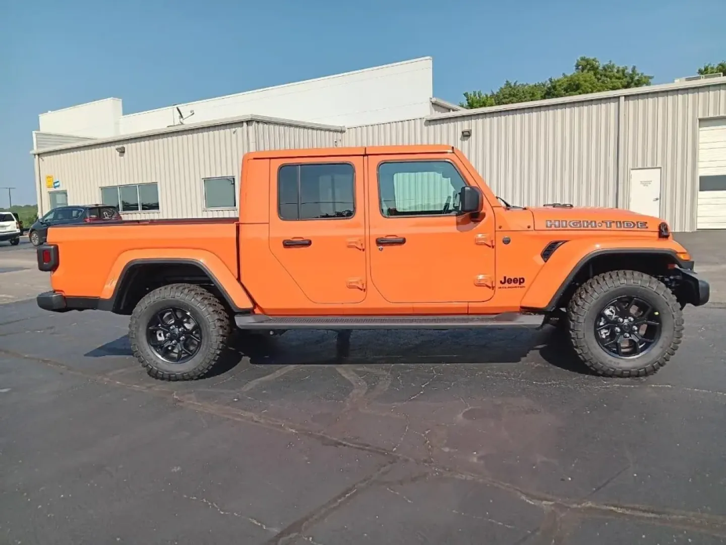 2025 Jeep Gladiator (1C6PJTAG4SL) with an Other engine, Automatic transmission, located at 12830 Highway 21, De Soto, MO, 63020, (636) 337-7777, 38.153099, -90.573624 - Are you ready to elevate your adventures and embrace the great outdoors? Look no further than this stunning 2025 Jeep Gladiator, available now at Pettus CDJR DeSoto, your trusted used car dealer in De Soto, MO. Nestled at 12830 Highway 21, our dealership specializes in certified pre-owned vehicles w - Photo#2
