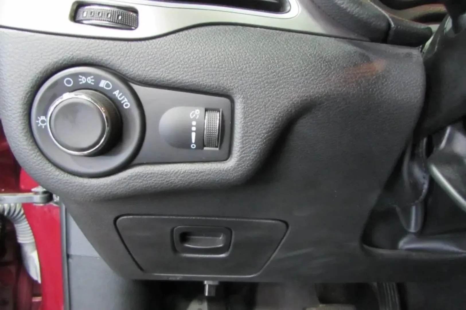2021 /Black Leather Jeep Cherokee Latitude (1C4PJMCB6MD) with an Other engine, Automatic transmission, located at 12836 Highway 21, De Soto, MO, 63020, (636) 337-7777, 38.151867, -90.575615 - **Unleash Your Adventurous Spirit with the 2021 Jeep Cherokee!**<br /> <br /> Are you ready to elevate your weekend getaways and daily commutes? This stunning **2021 Jeep Cherokee** is perfect for those seeking a blend of rugged capability and everyday comfort-ideal for everything from family trips - Photo#14