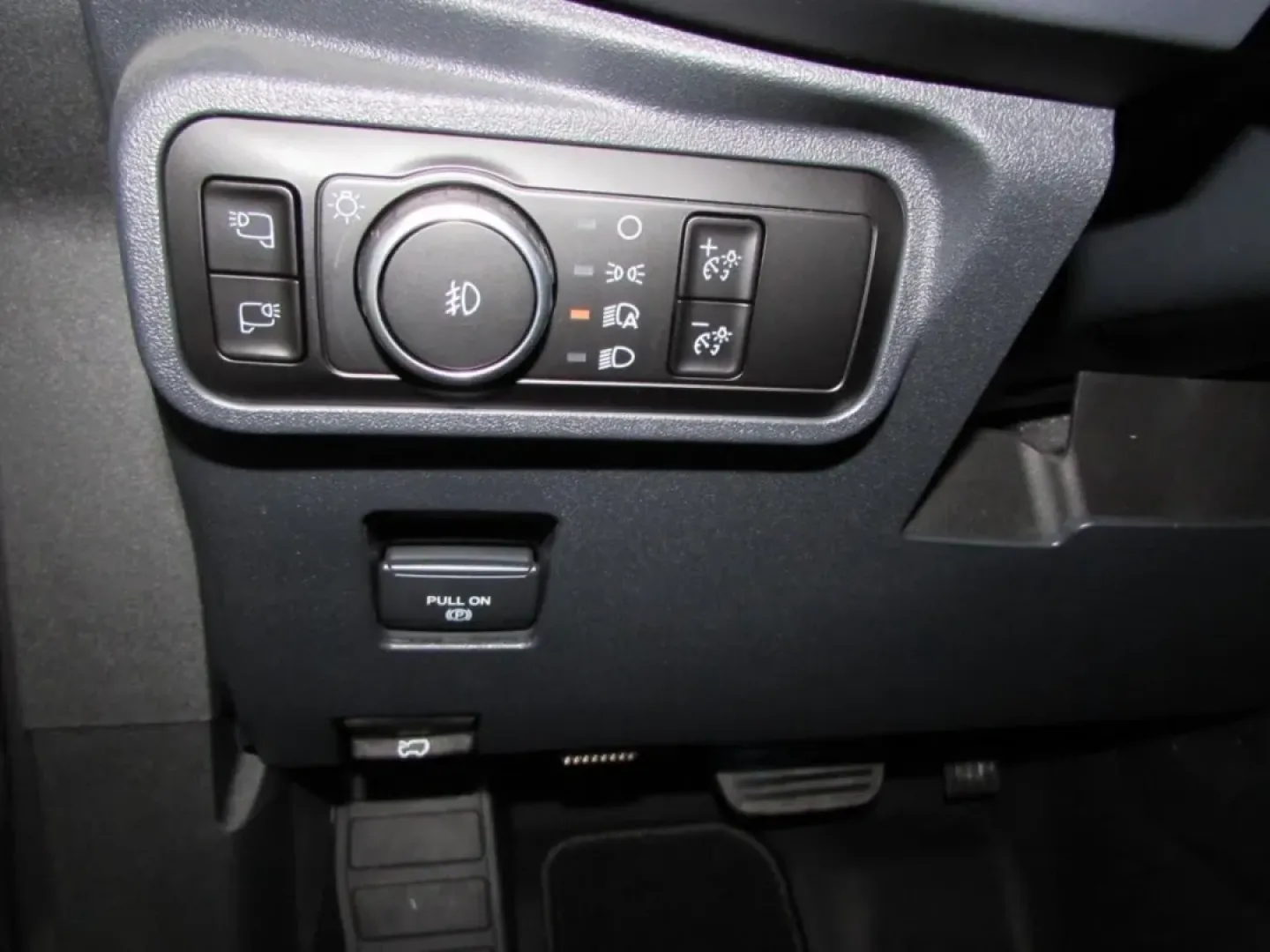 2025 /Black Onyx Ford Bronco Badlands (1FMEE9BP4SL) with an 2.7L V6 engine, located at 12836 Highway 21, De Soto, MO, 63020, (636) 337-7777, 38.151867, -90.575615 - ### Unleash Your Adventurous Spirit with the 2025 Ford Bronco Badlands<br /> <br /> Are you ready to embrace the great outdoors or tackle your daily commute with style and confidence? Look no further than the stunning 2025 Ford Bronco Badlands, available now at Pettus Ford De Soto. This pre-owned SU - Photo#14