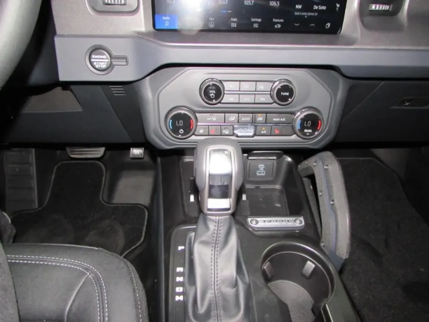 2025 /Black Onyx Ford Bronco Badlands (1FMEE9BP4SL) with an 2.7L V6 engine, located at 12836 Highway 21, De Soto, MO, 63020, (636) 337-7777, 38.151867, -90.575615 - ### Unleash Your Adventurous Spirit with the 2025 Ford Bronco Badlands<br /> <br /> Are you ready to embrace the great outdoors or tackle your daily commute with style and confidence? Look no further than the stunning 2025 Ford Bronco Badlands, available now at Pettus Ford De Soto. This pre-owned SU - Photo#21