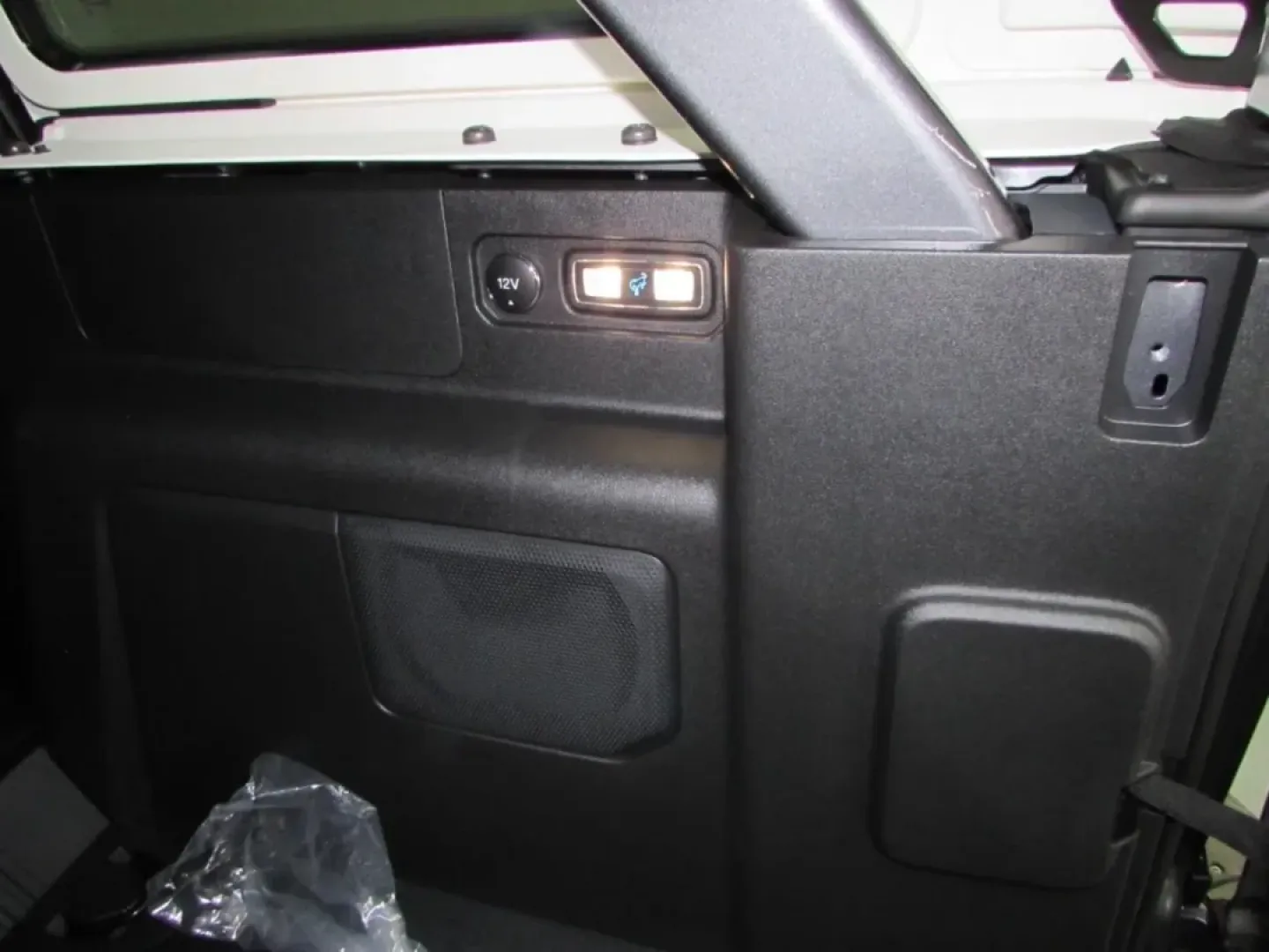 2025 /Black Onyx Ford Bronco Badlands (1FMEE9BP4SL) with an 2.7L V6 engine, located at 12836 Highway 21, De Soto, MO, 63020, (636) 337-7777, 38.151867, -90.575615 - ### Unleash Your Adventurous Spirit with the 2025 Ford Bronco Badlands<br /> <br /> Are you ready to embrace the great outdoors or tackle your daily commute with style and confidence? Look no further than the stunning 2025 Ford Bronco Badlands, available now at Pettus Ford De Soto. This pre-owned SU - Photo#29