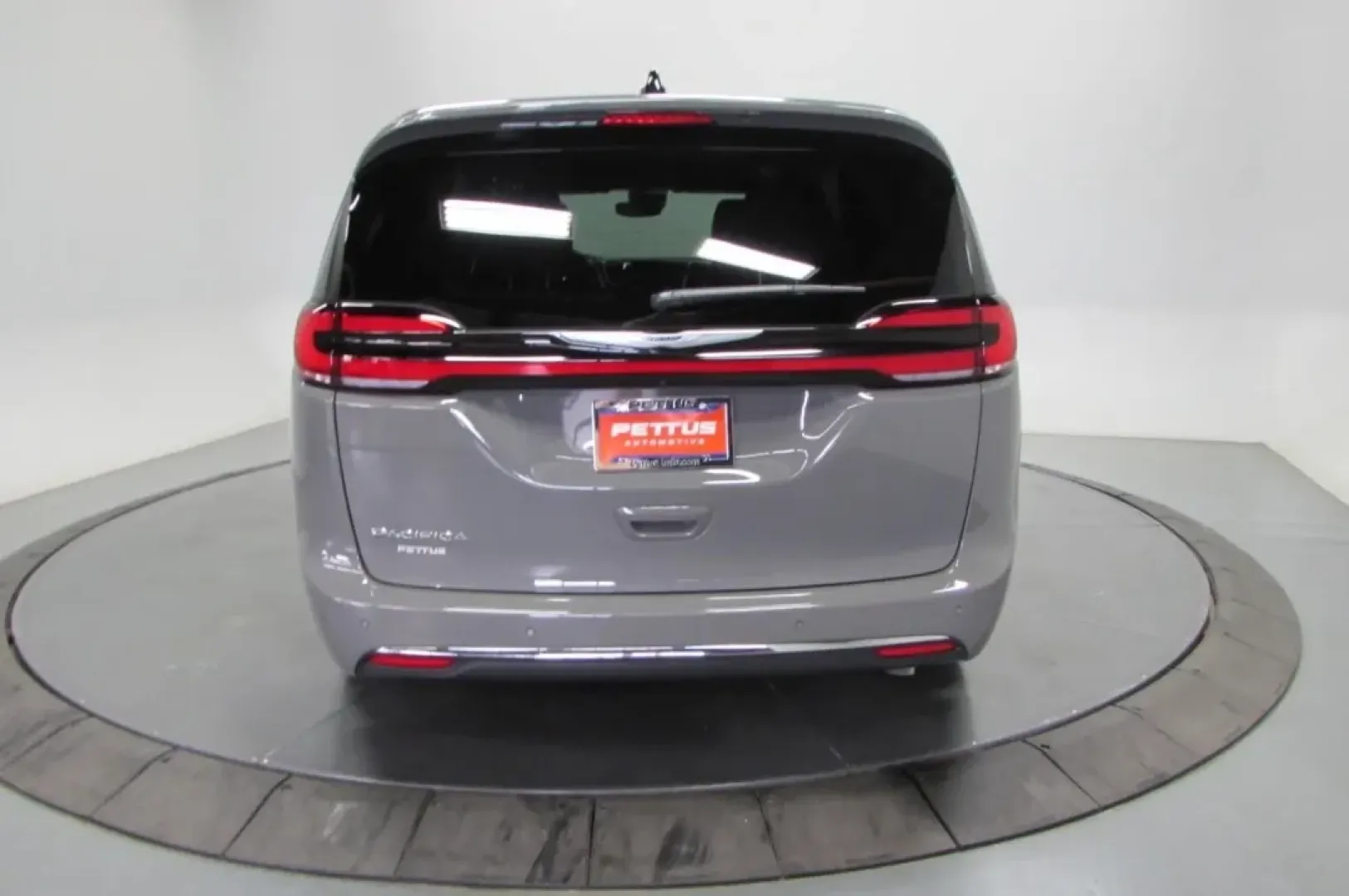 2025 /Black Chrysler Pacifica Select (2C4RC1BG7SR) with an Other engine, Automatic transmission, located at 12830 Highway 21, De Soto, MO, 63020, (636) 337-7777, 38.153099, -90.573624 - ### Discover the Perfect Family Adventure with the 2025 Chrysler Pacifica at Pettus CDJR DeSoto!<br /> <br /> Are you in search of a vehicle that elevates your family's adventures while keeping practicality at the forefront? Look no further than the stunning 2025 Chrysler Pacifica, available now at - Photo#6