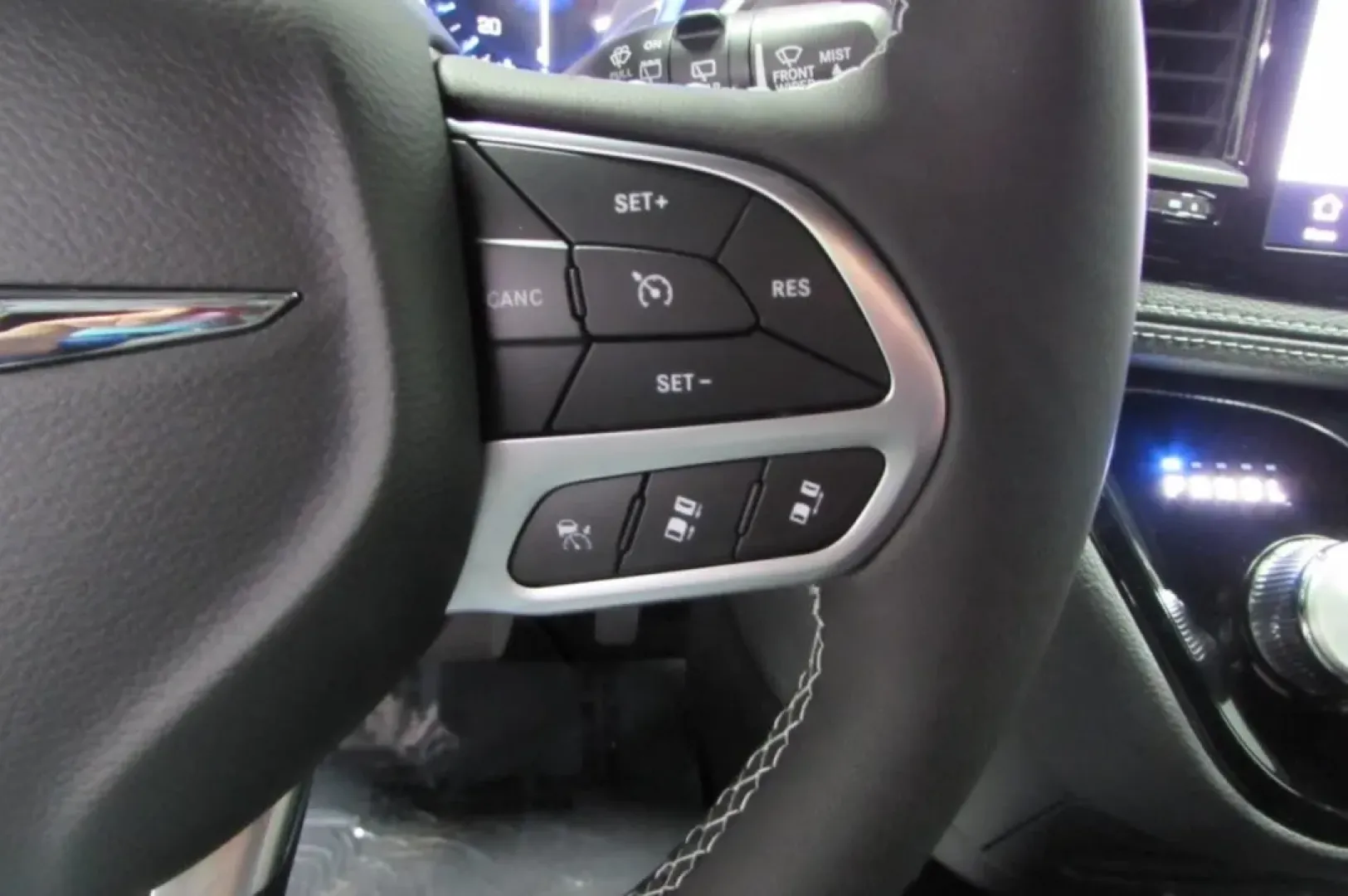 2025 /Black Chrysler Pacifica Select (2C4RC1BG7SR) with an Other engine, Automatic transmission, located at 12830 Highway 21, De Soto, MO, 63020, (636) 337-7777, 38.153099, -90.573624 - ### Discover the Perfect Family Adventure with the 2025 Chrysler Pacifica at Pettus CDJR DeSoto!<br /> <br /> Are you in search of a vehicle that elevates your family's adventures while keeping practicality at the forefront? Look no further than the stunning 2025 Chrysler Pacifica, available now at - Photo#15