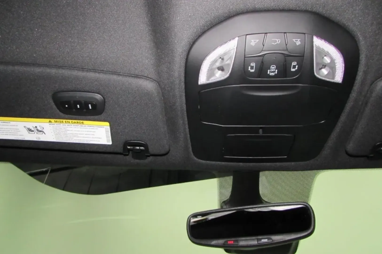 2025 /Black Chrysler Pacifica Select (2C4RC1BG7SR) with an Other engine, Automatic transmission, located at 12830 Highway 21, De Soto, MO, 63020, (636) 337-7777, 38.153099, -90.573624 - ### Discover the Perfect Family Adventure with the 2025 Chrysler Pacifica at Pettus CDJR DeSoto!<br /> <br /> Are you in search of a vehicle that elevates your family's adventures while keeping practicality at the forefront? Look no further than the stunning 2025 Chrysler Pacifica, available now at - Photo#17