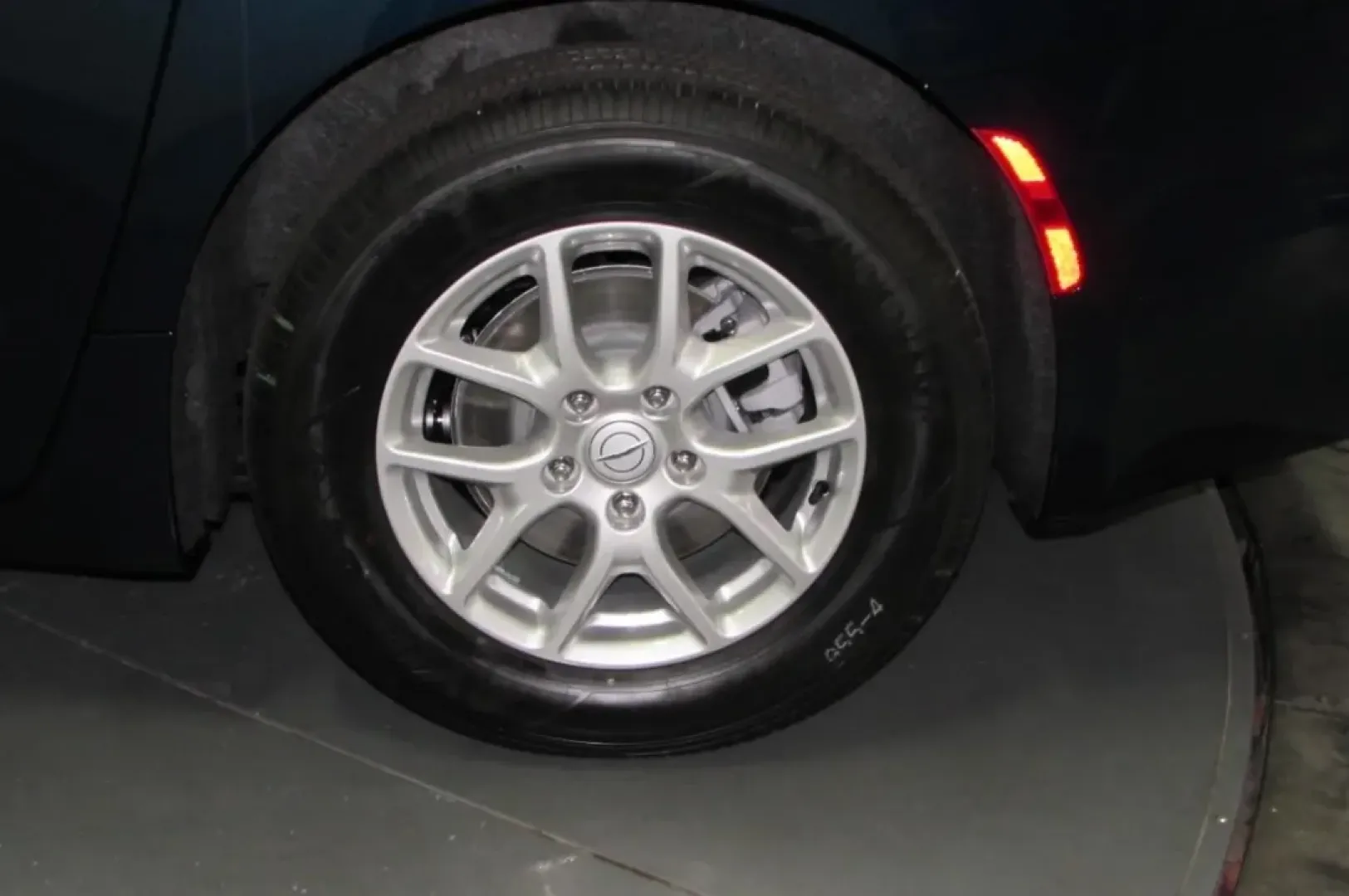 2025 /Black Chrysler Pacifica Select (2C4RC1BG9SR) with an Other engine, Automatic transmission, located at 12830 Highway 21, De Soto, MO, 63020, (636) 337-7777, 38.153099, -90.573624 - **Discover the Ultimate Family Companion: 2025 Chrysler Pacifica at Pettus CDJR DeSoto**<br /> <br /> Are you ready to elevate your family adventures? The 2025 Chrysler Pacifica is the perfect vehicle for growing families seeking comfort, space, and reliability. With its stylish exterior in Fathom B - Photo#8