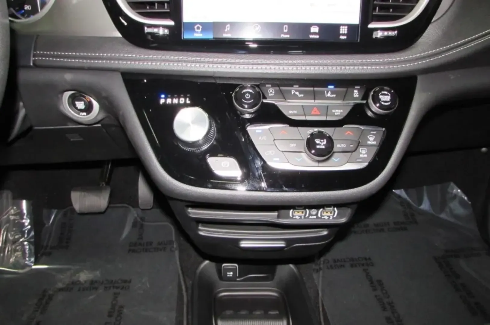 2025 /Black Chrysler Pacifica Select (2C4RC1BG9SR) with an Other engine, Automatic transmission, located at 12830 Highway 21, De Soto, MO, 63020, (636) 337-7777, 38.153099, -90.573624 - **Discover the Ultimate Family Companion: 2025 Chrysler Pacifica at Pettus CDJR DeSoto**<br /> <br /> Are you ready to elevate your family adventures? The 2025 Chrysler Pacifica is the perfect vehicle for growing families seeking comfort, space, and reliability. With its stylish exterior in Fathom B - Photo#18