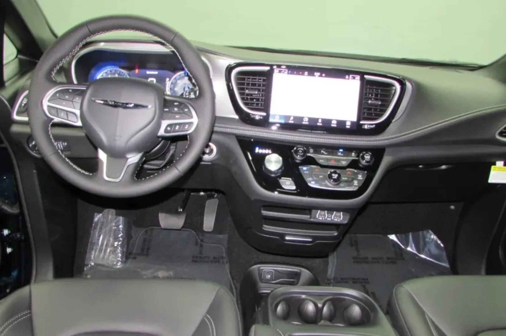 2025 /Black Chrysler Pacifica Select (2C4RC1BG9SR) with an Other engine, Automatic transmission, located at 12830 Highway 21, De Soto, MO, 63020, (636) 337-7777, 38.153099, -90.573624 - **Discover the Ultimate Family Companion: 2025 Chrysler Pacifica at Pettus CDJR DeSoto**<br /> <br /> Are you ready to elevate your family adventures? The 2025 Chrysler Pacifica is the perfect vehicle for growing families seeking comfort, space, and reliability. With its stylish exterior in Fathom B - Photo#20