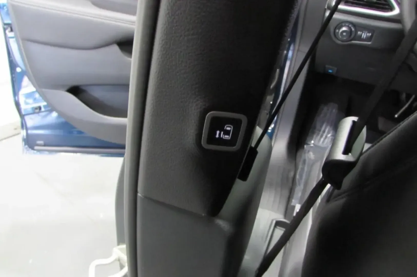 2025 /Black Chrysler Pacifica Select (2C4RC1BG9SR) with an Other engine, Automatic transmission, located at 12830 Highway 21, De Soto, MO, 63020, (636) 337-7777, 38.153099, -90.573624 - **Discover the Ultimate Family Companion: 2025 Chrysler Pacifica at Pettus CDJR DeSoto**<br /> <br /> Are you ready to elevate your family adventures? The 2025 Chrysler Pacifica is the perfect vehicle for growing families seeking comfort, space, and reliability. With its stylish exterior in Fathom B - Photo#24